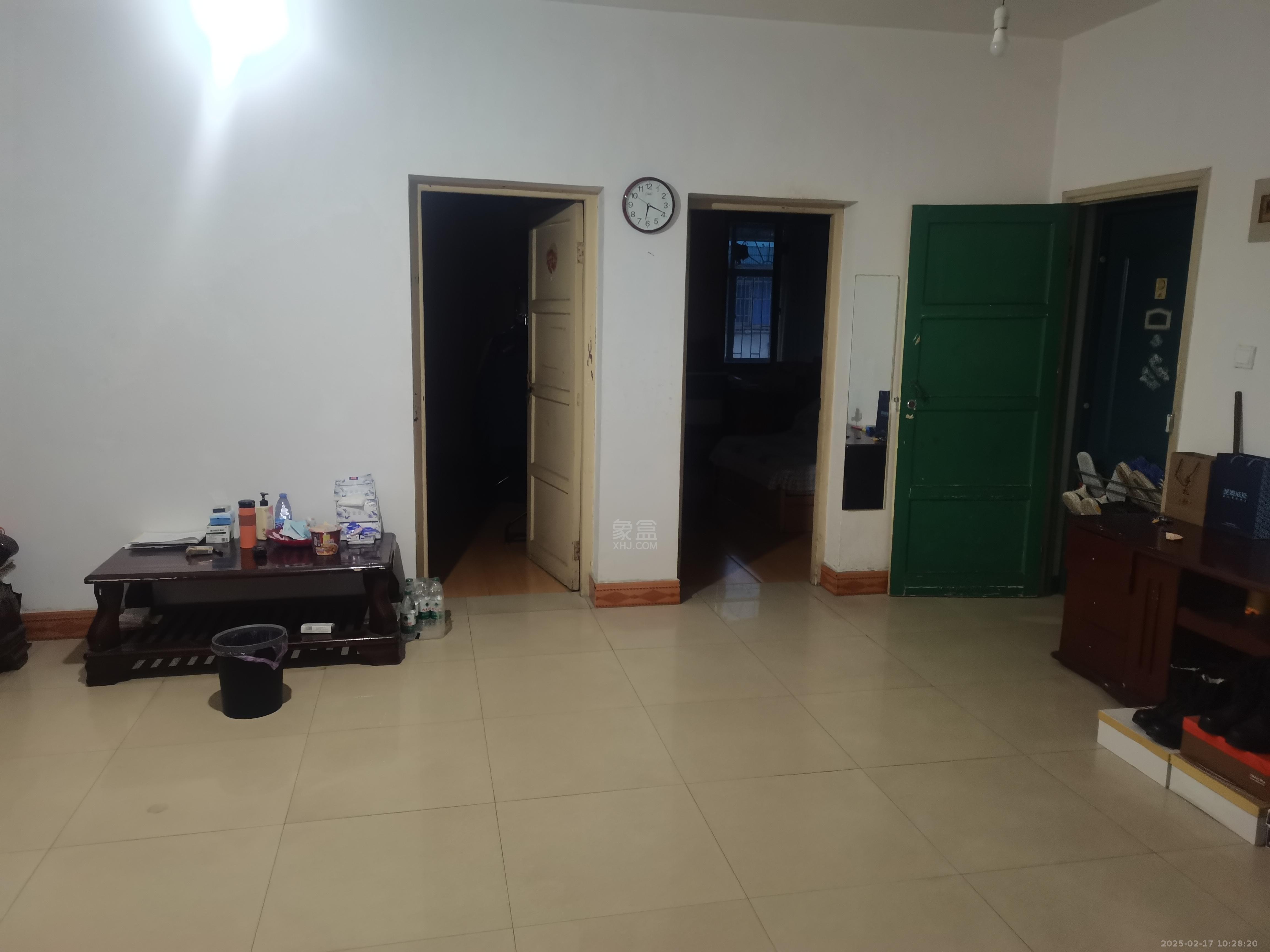 泰山西村  2室2厅1卫    800.0元/月 泰山西村  2室2厅1卫    800.0元/月室内图