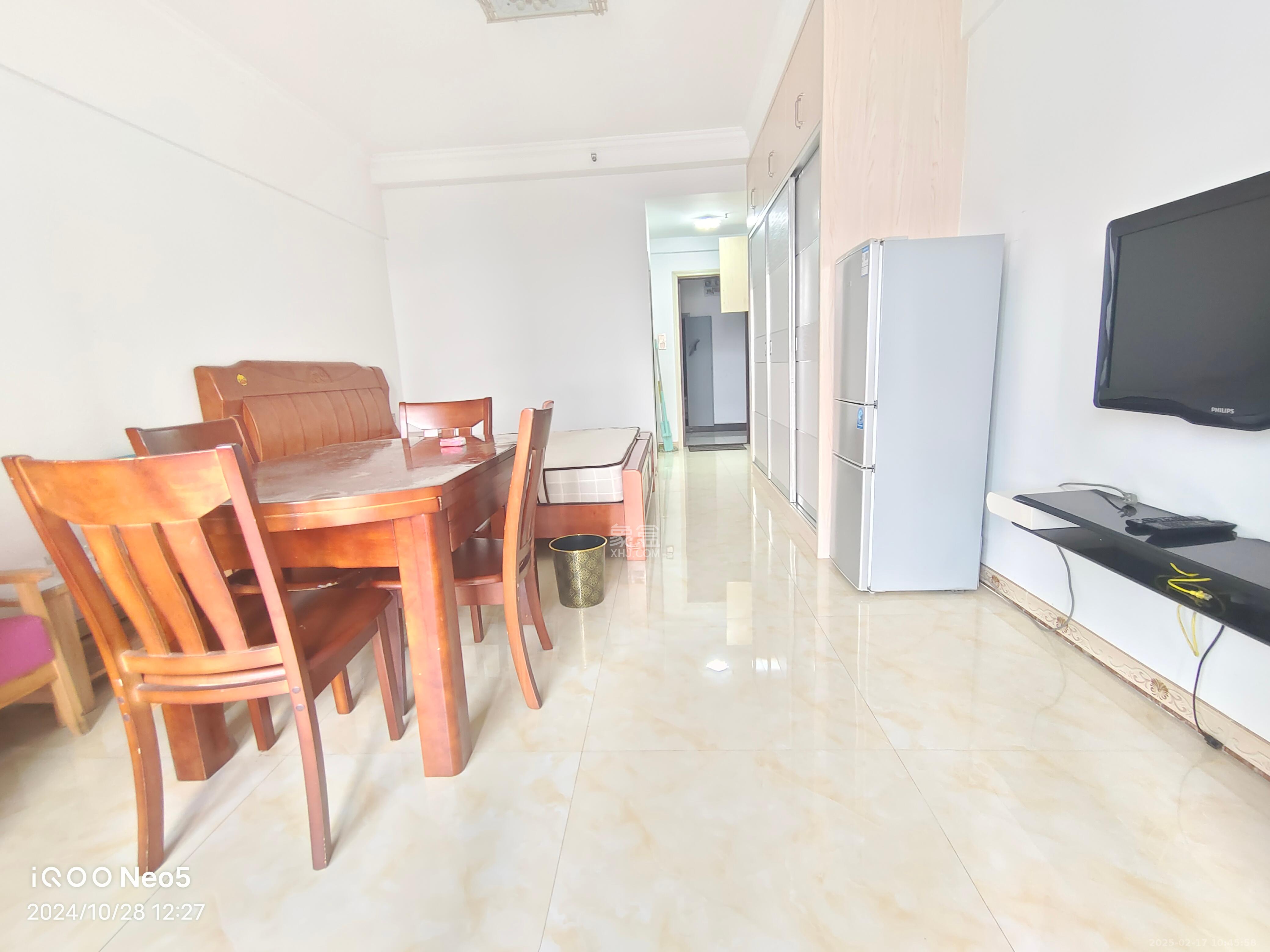 丰园城(鄱阳小区二期) 1室1厅1卫 1400.0元/月 丰园城(鄱阳小区二期) 1室1厅1卫 1400.0元/月室内图