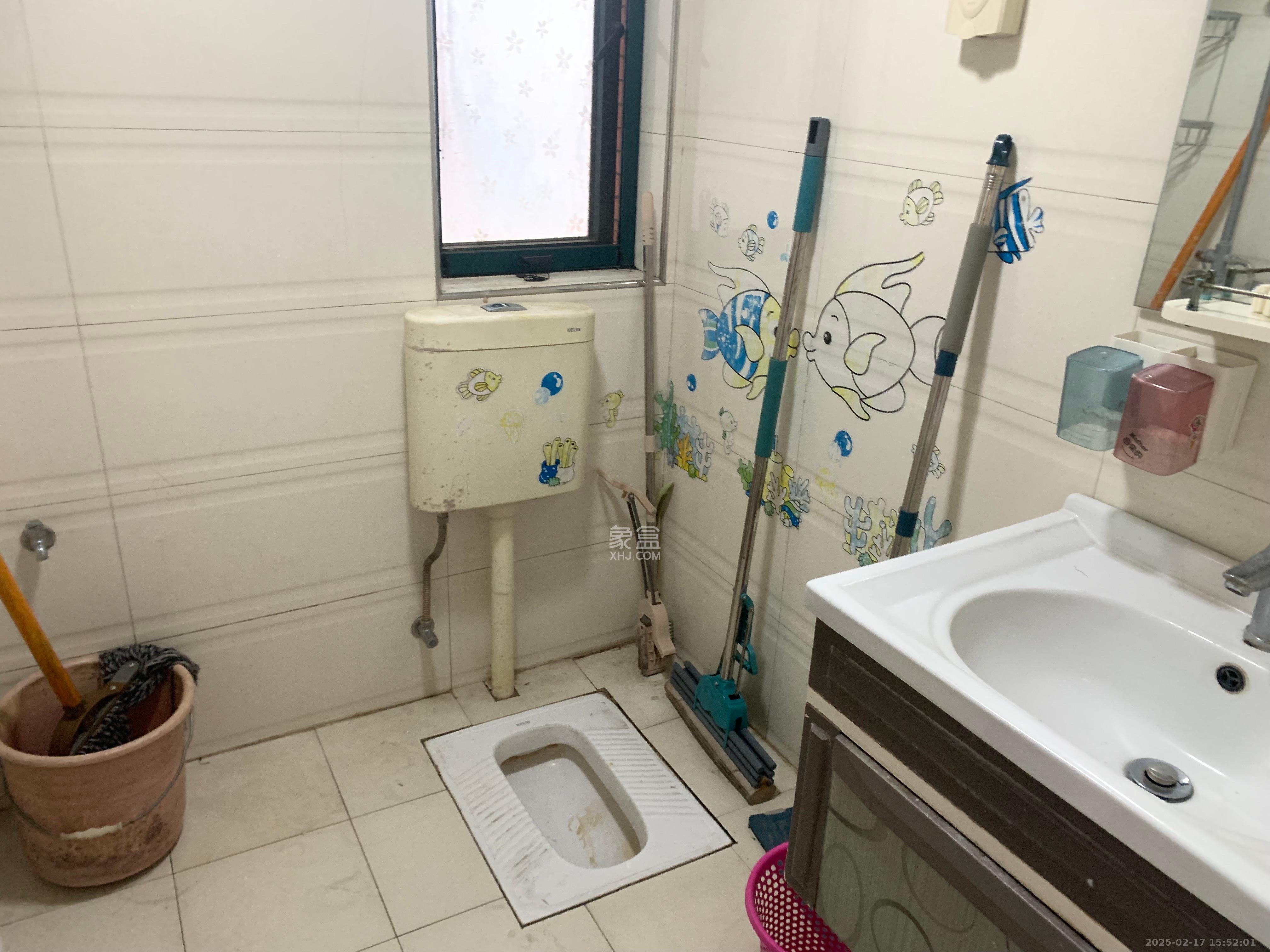 永盛大厦  3室2厅2卫   2600.00元/月室内图
