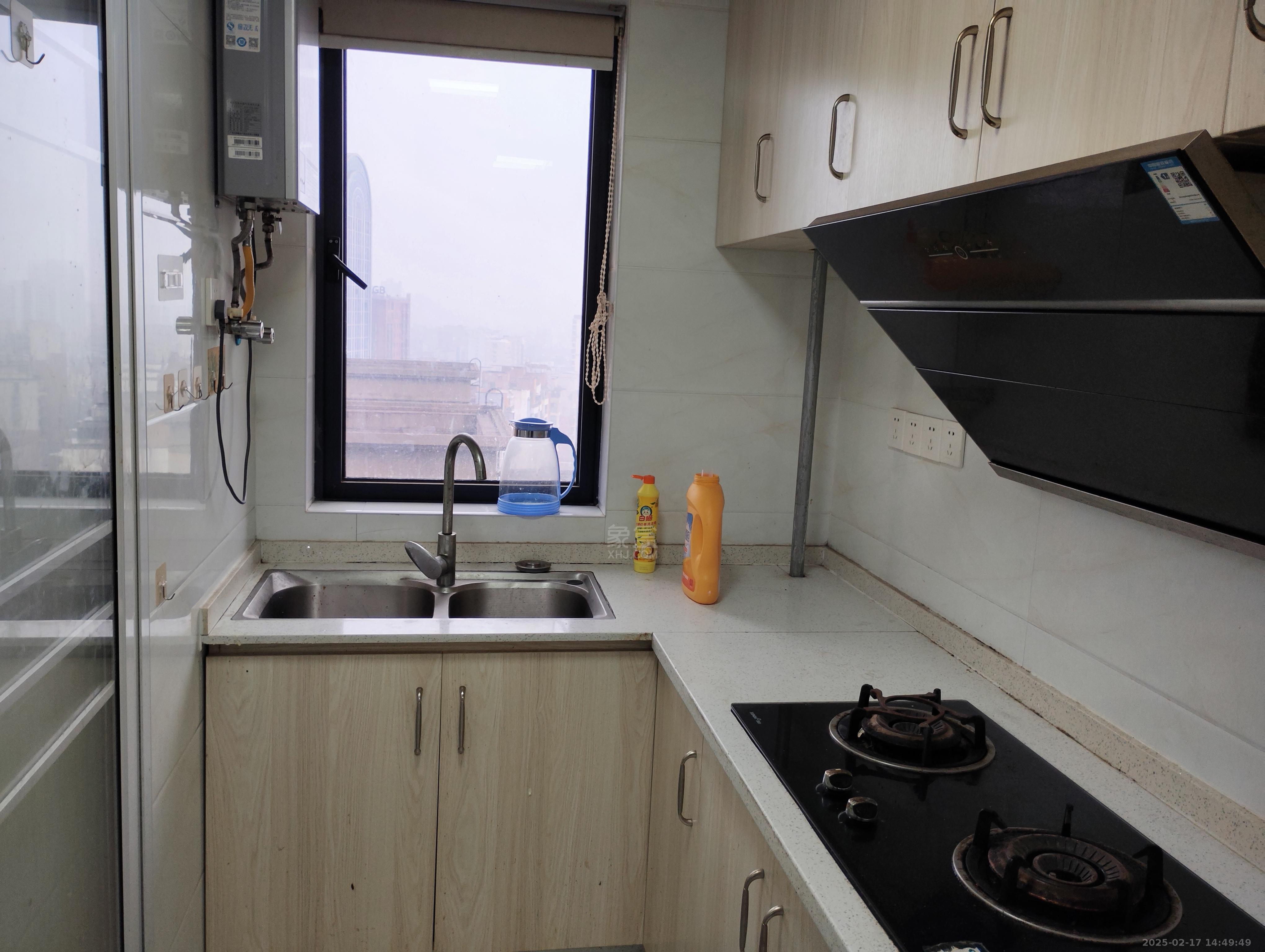 中建御山和苑 1室1厅1卫 1300.0元/月 中建御山和苑 1室1厅1卫 1300.0元/月室内图