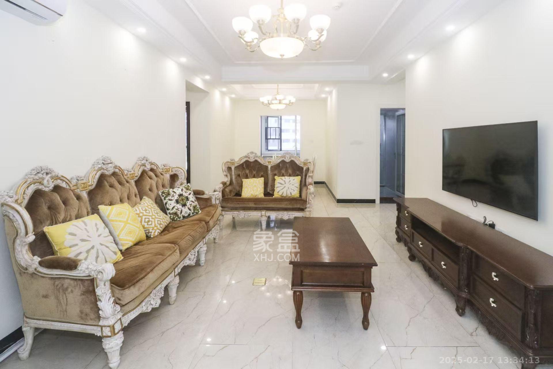 保利西海岸A区 4室2厅2卫 4100.0元/月 保利西海岸A区 4室2厅2卫 4100.0元/月室内图