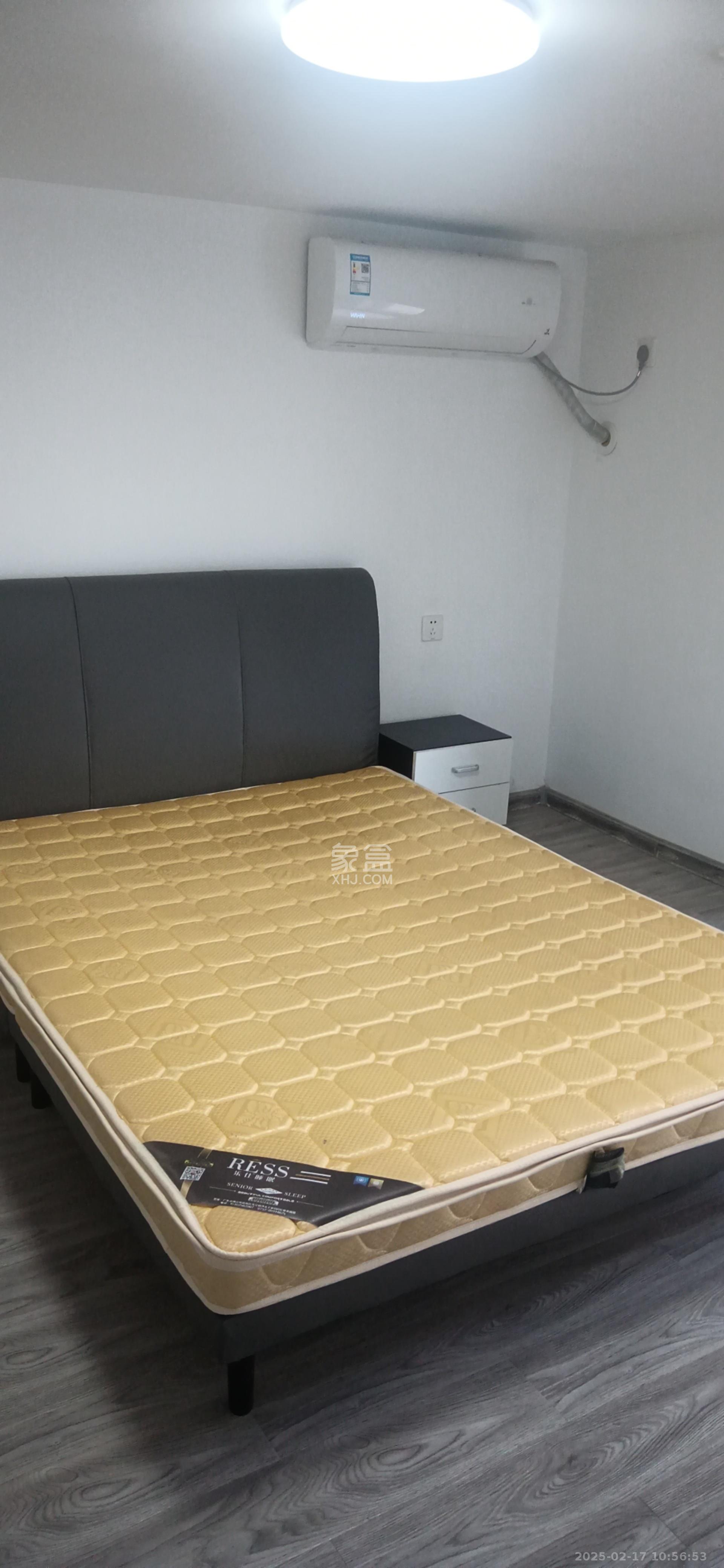 海伦春天  3室1厅2卫   1800.00元/月室内图