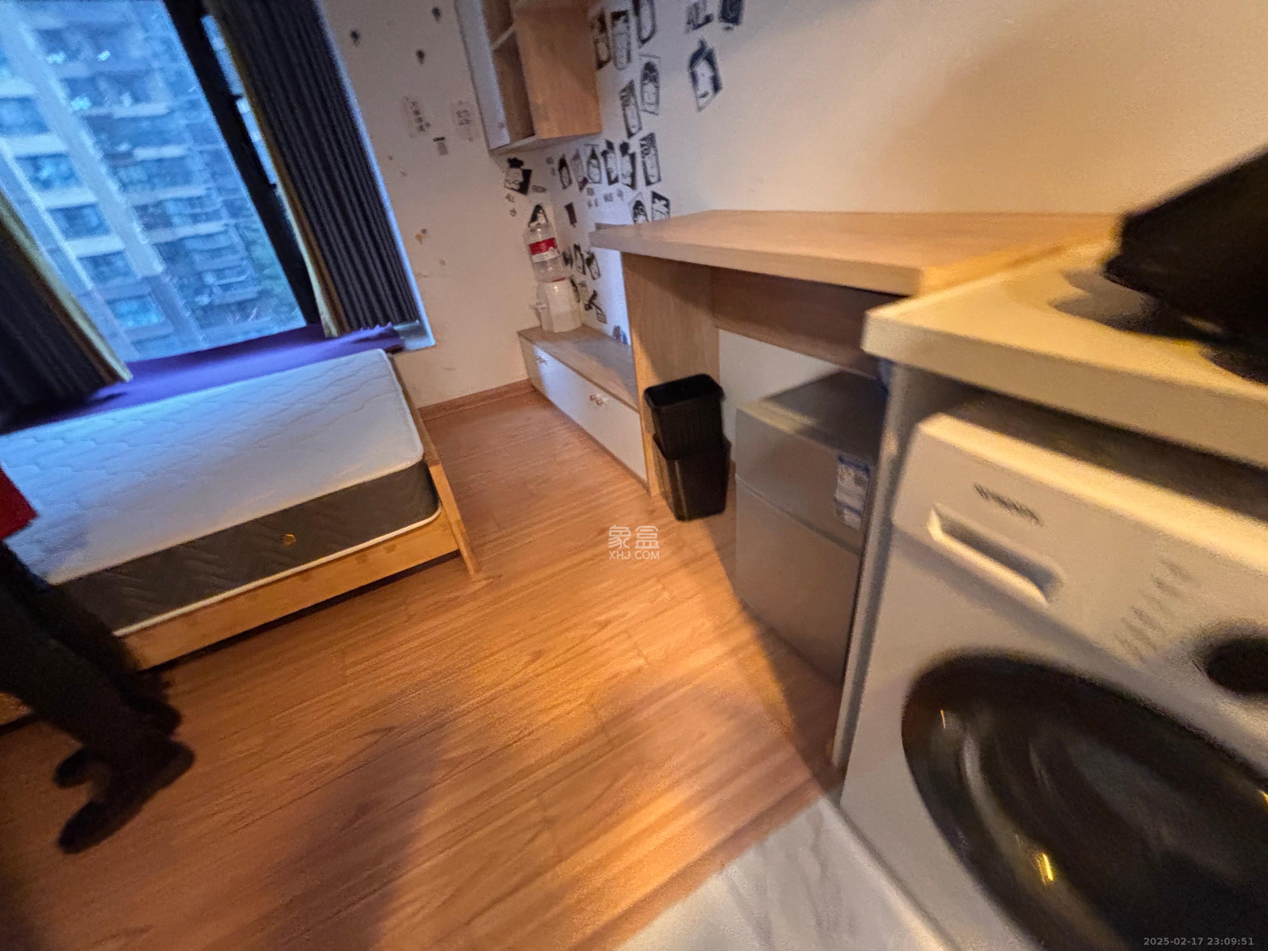 上东印象  1室1厅1卫   1600.00元/月室内图1