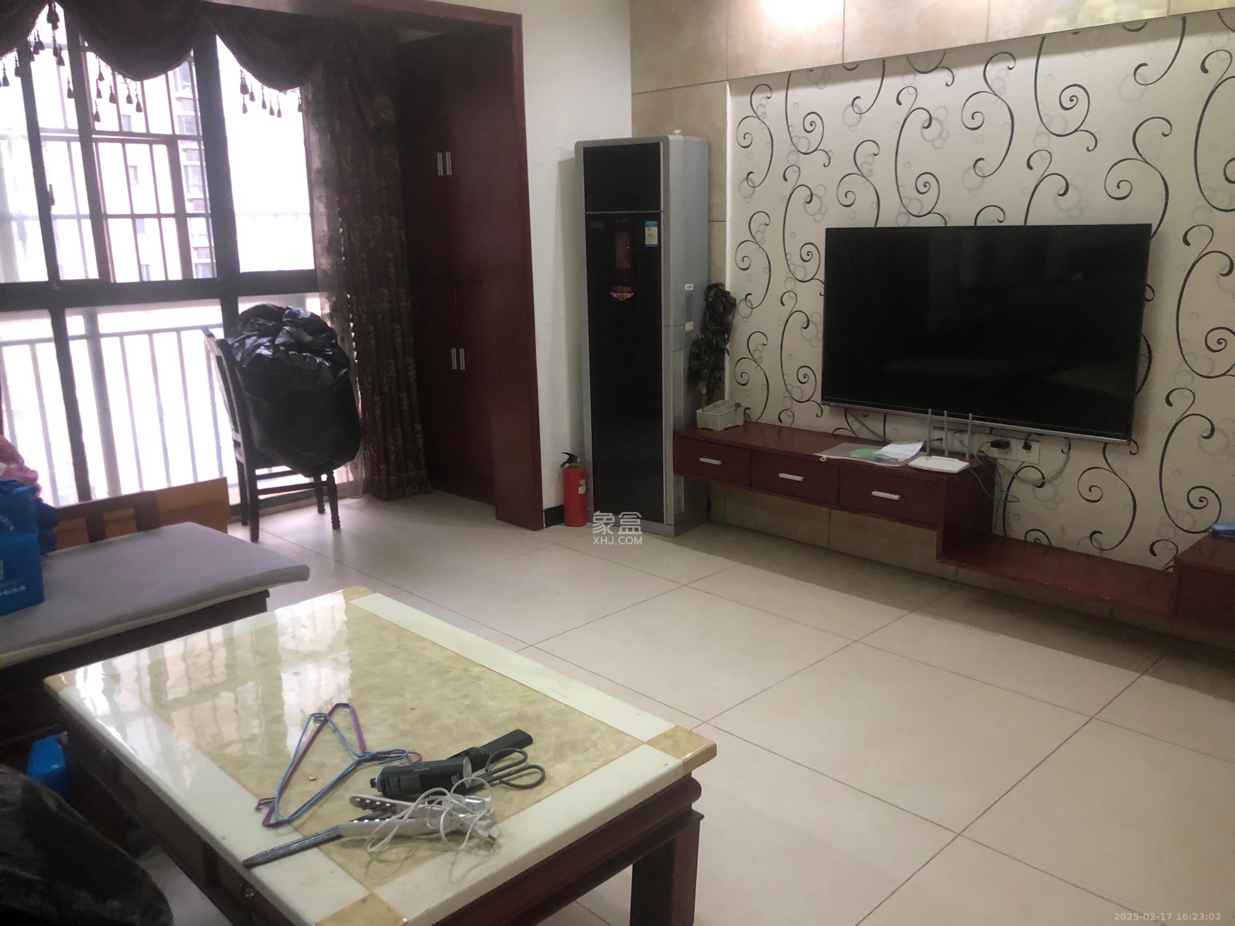 童话里  4室2厅2卫    3200.0元/月 童话里  4室2厅2卫    3200.0元/月