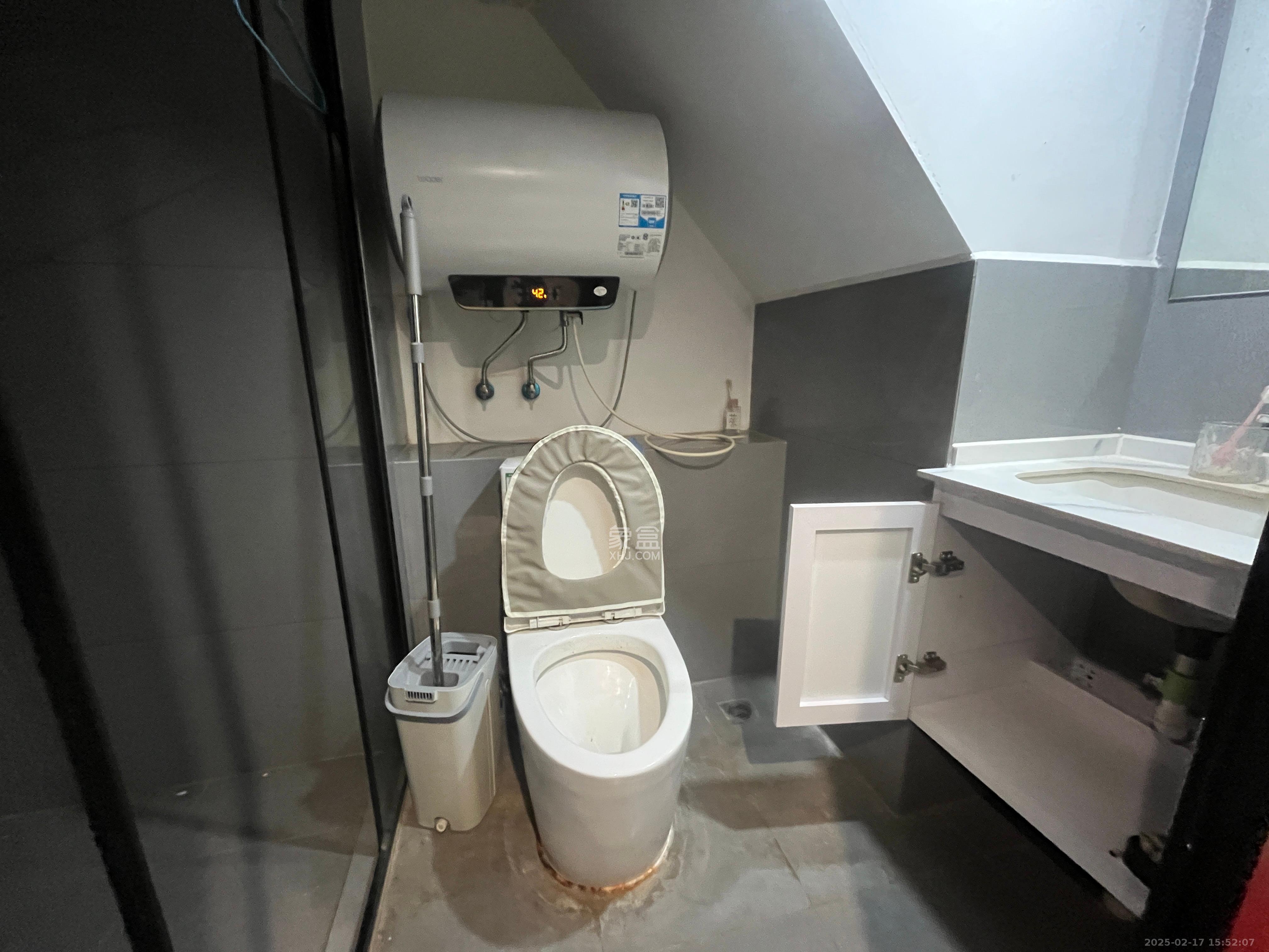 北辰时光里  2室2厅1卫   1900.00元/月室内图