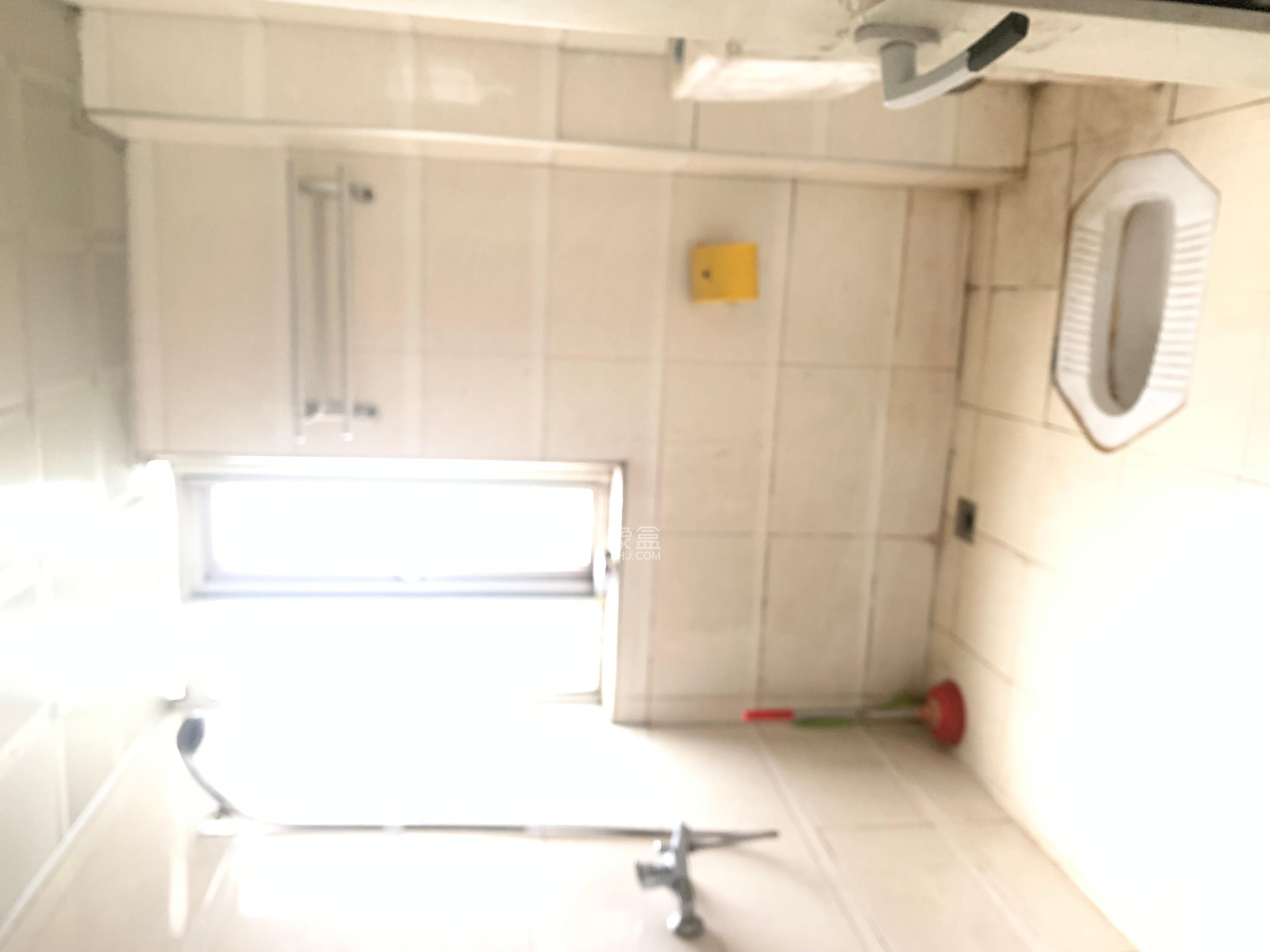 湘麓国际 3室2厅2卫 2800.0元/月 湘麓国际 3室2厅2卫 2800.0元/月室内图