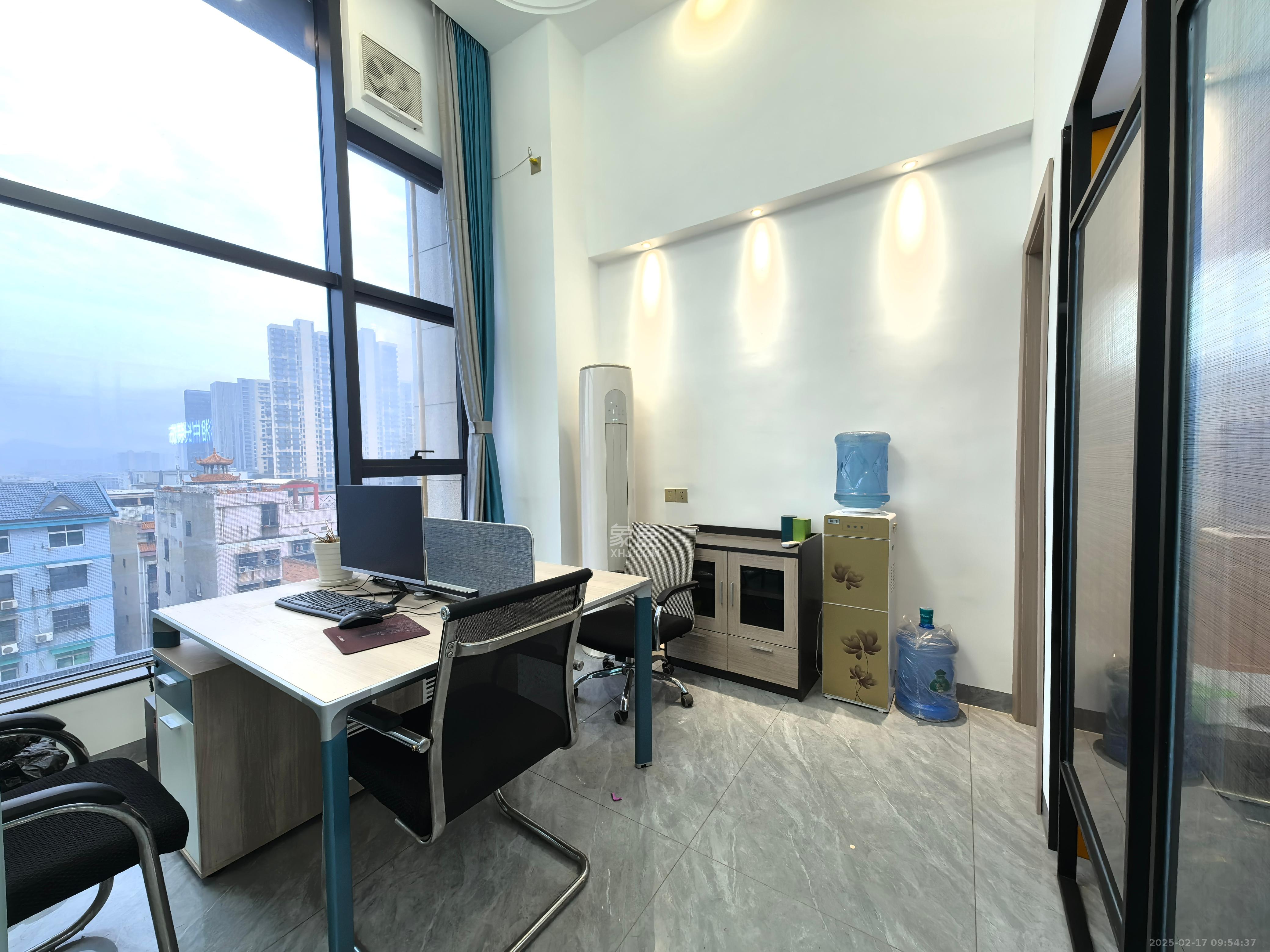 瑞丰汇 2室2厅2卫 2500.0元/月 瑞丰汇 2室2厅2卫 2500.0元/月室内图