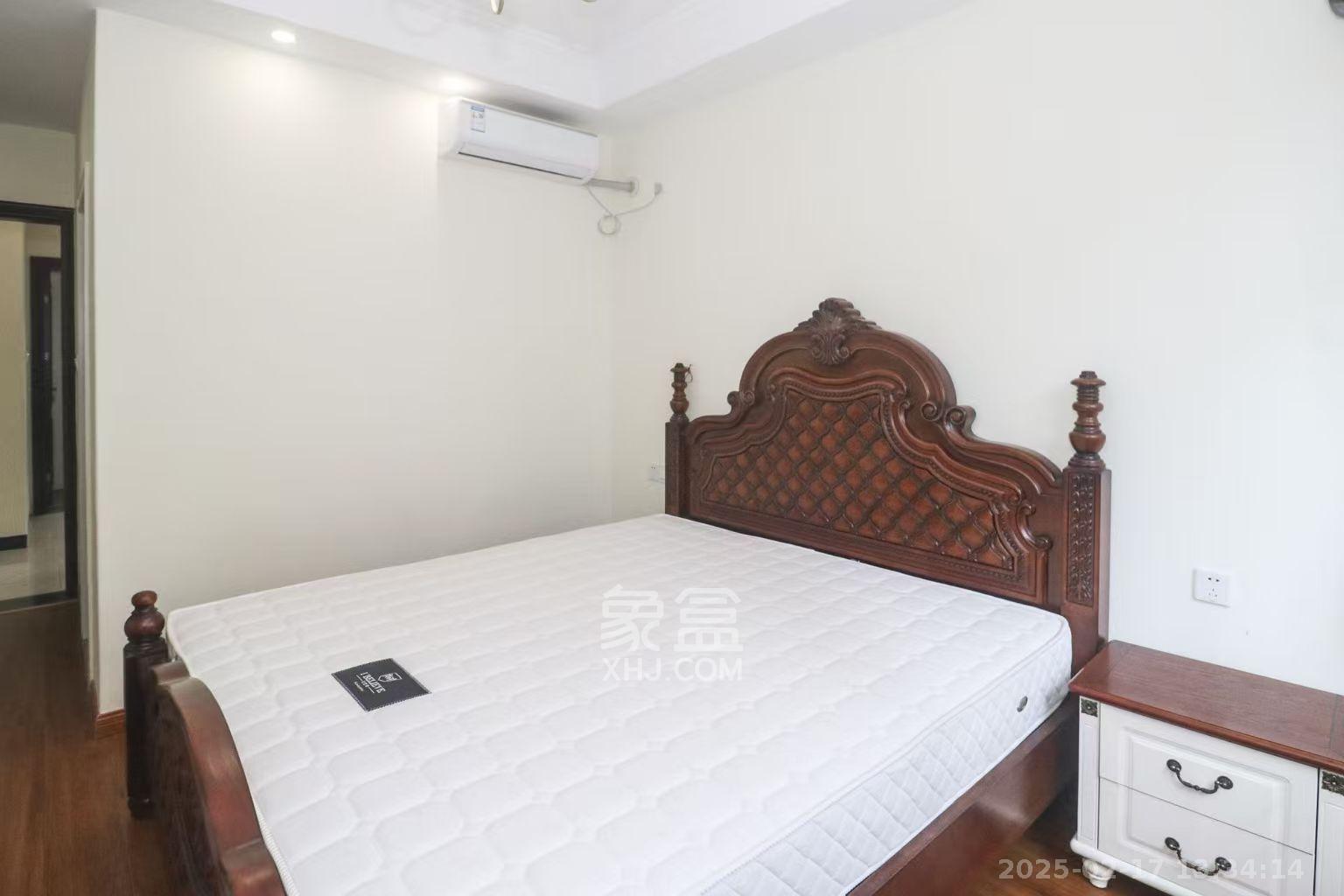 保利西海岸A区 4室2厅2卫 4100.0元/月 保利西海岸A区 4室2厅2卫 4100.0元/月室内图