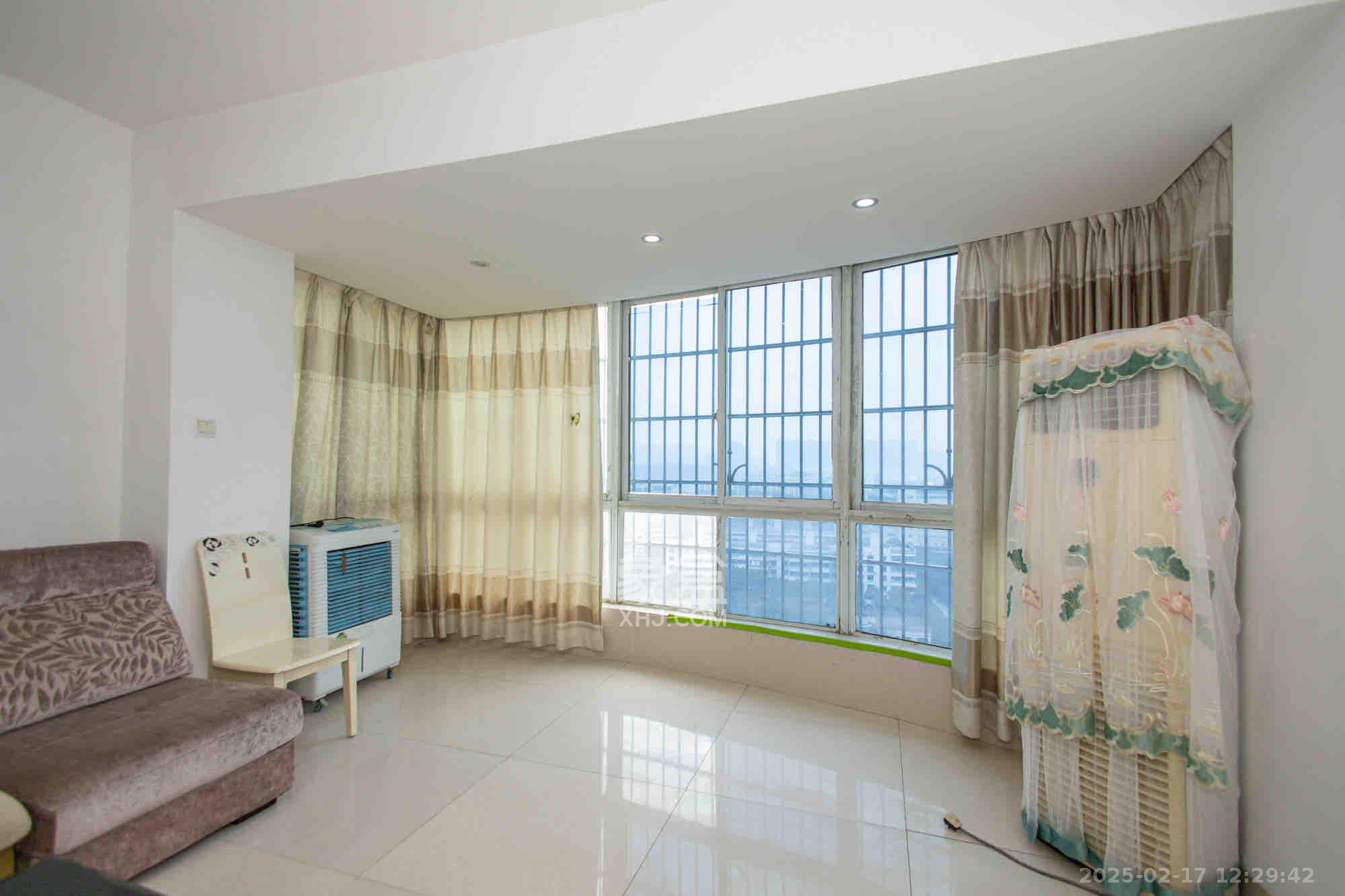 高林金三华邸 3室2厅2卫 1800.0元/月 高林金三华邸 3室2厅2卫 1800.0元/月室内图