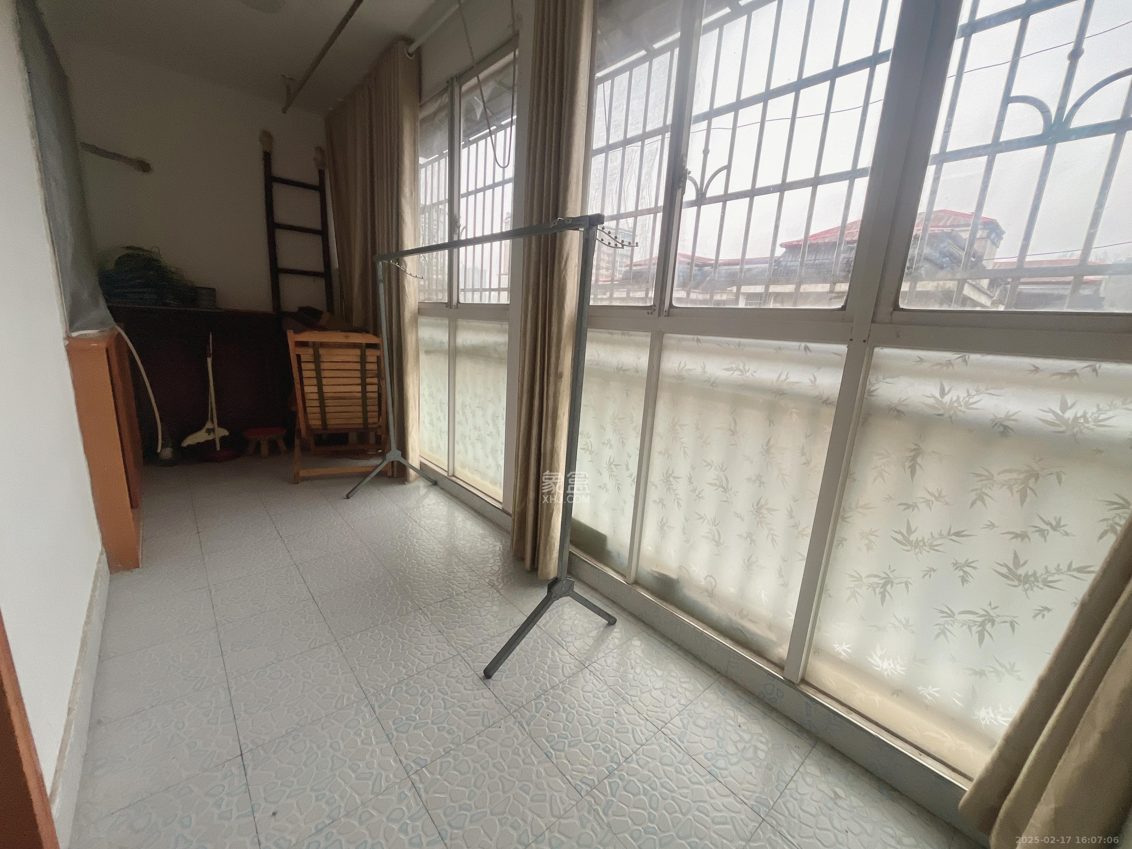 新诚小区  2室1厅1卫   1600.00元/月室内图
