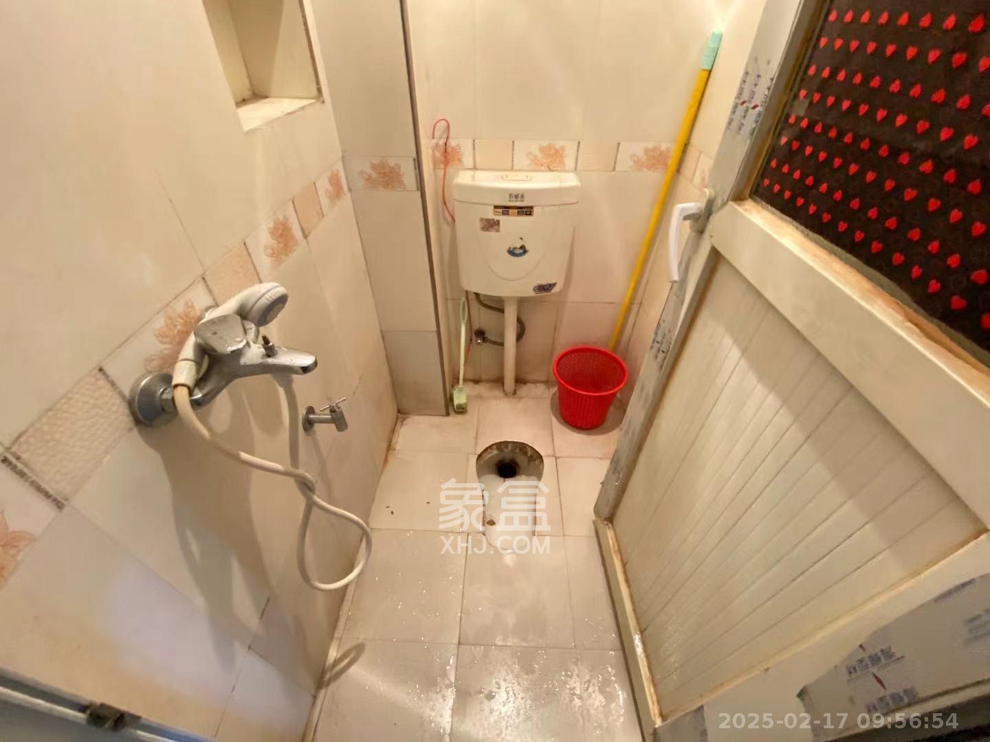 茅亭子  2室1厅1卫   1700.00元/月室内图