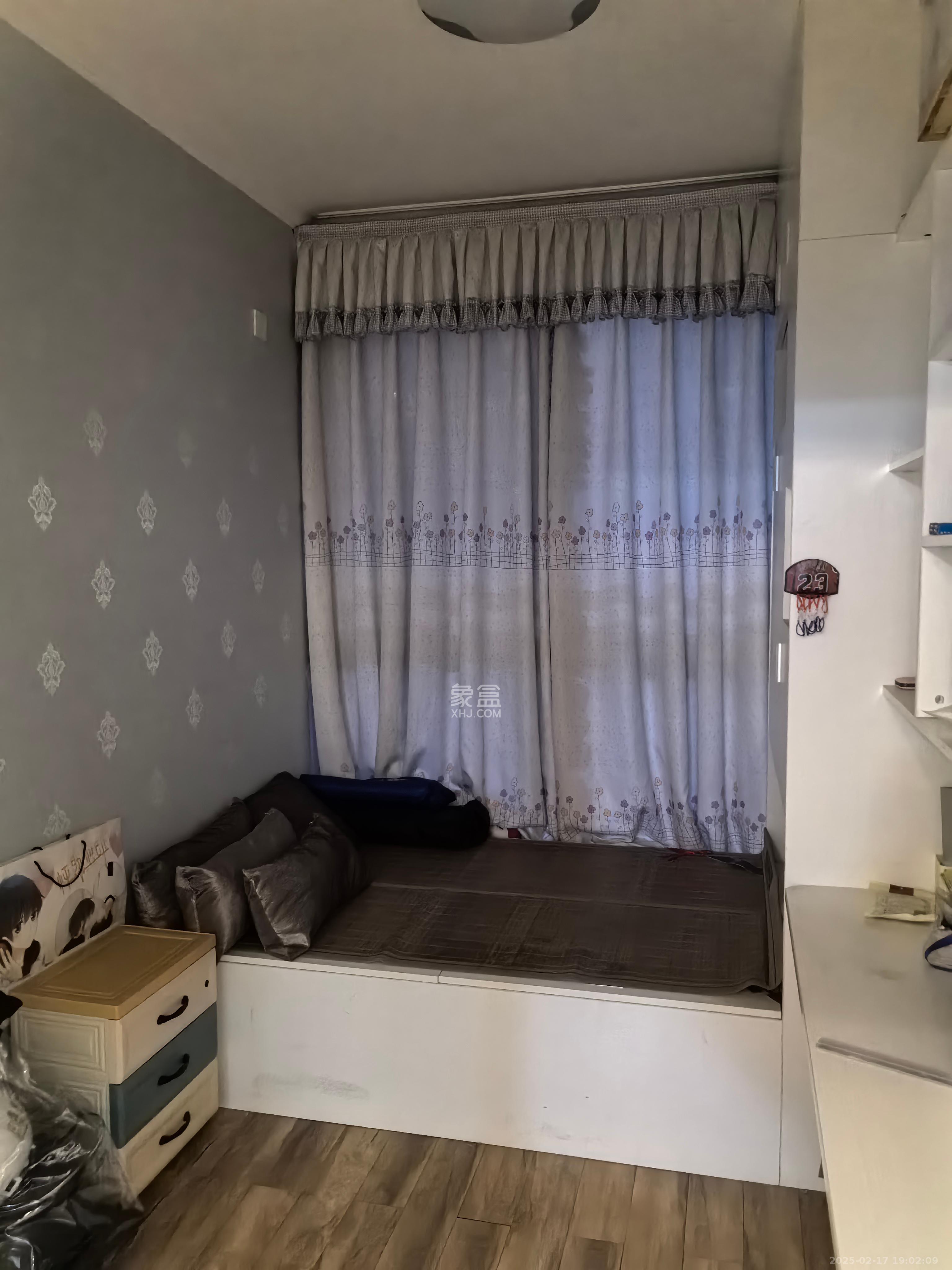 康桥长郡  3室2厅2卫   2200.00元/月室内图