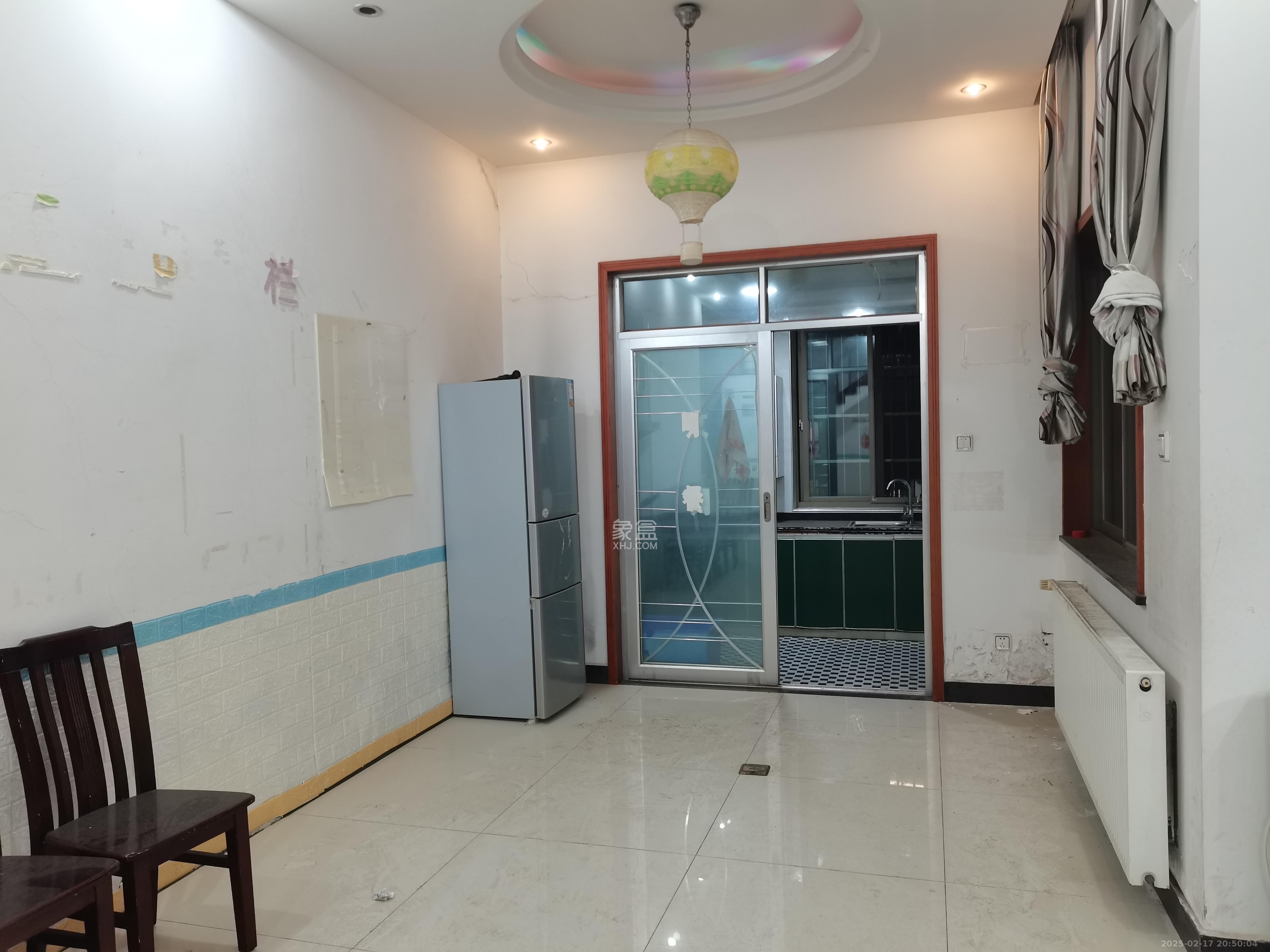 层上观邸 5室2厅2卫 4000.0元/月 层上观邸 5室2厅2卫 4000.0元/月室内图