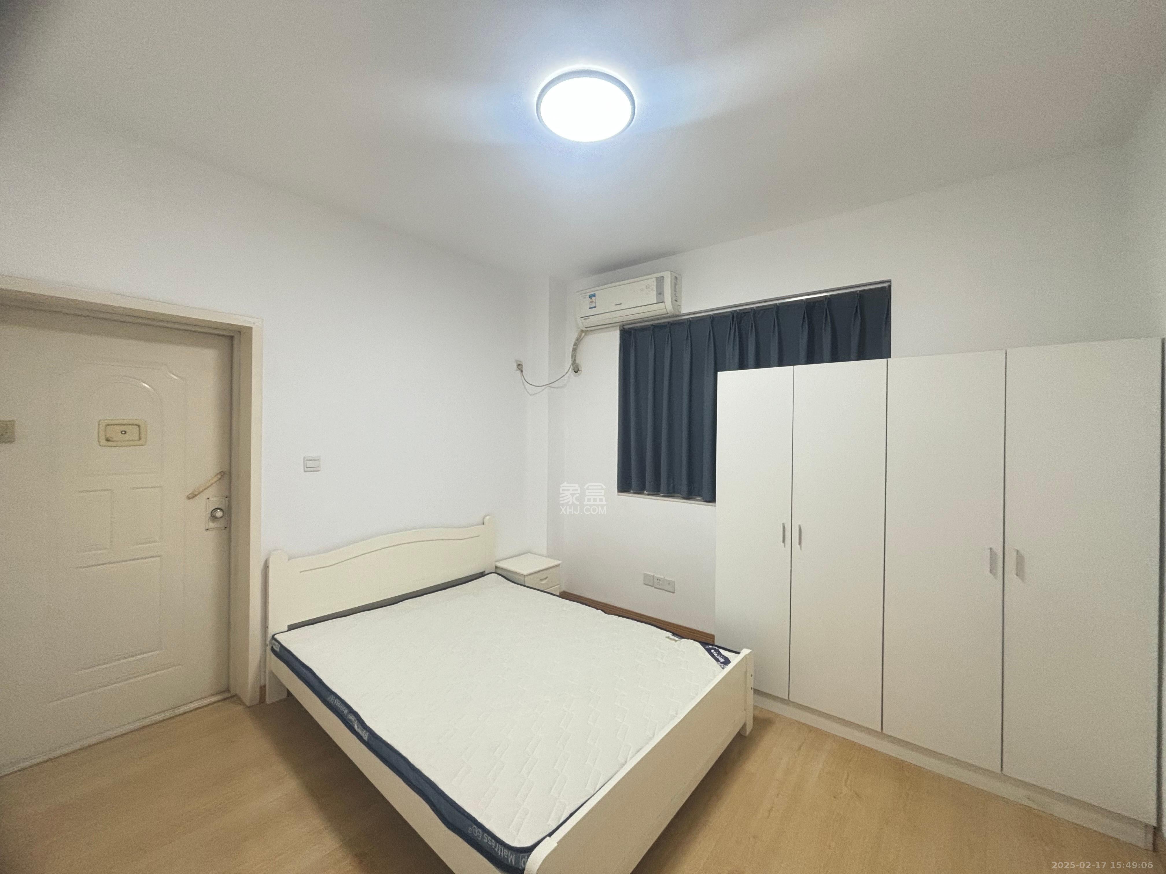 都市春天  2室1厅1卫    2500.0元/月 都市春天  2室1厅1卫    2500.0元/月室内图