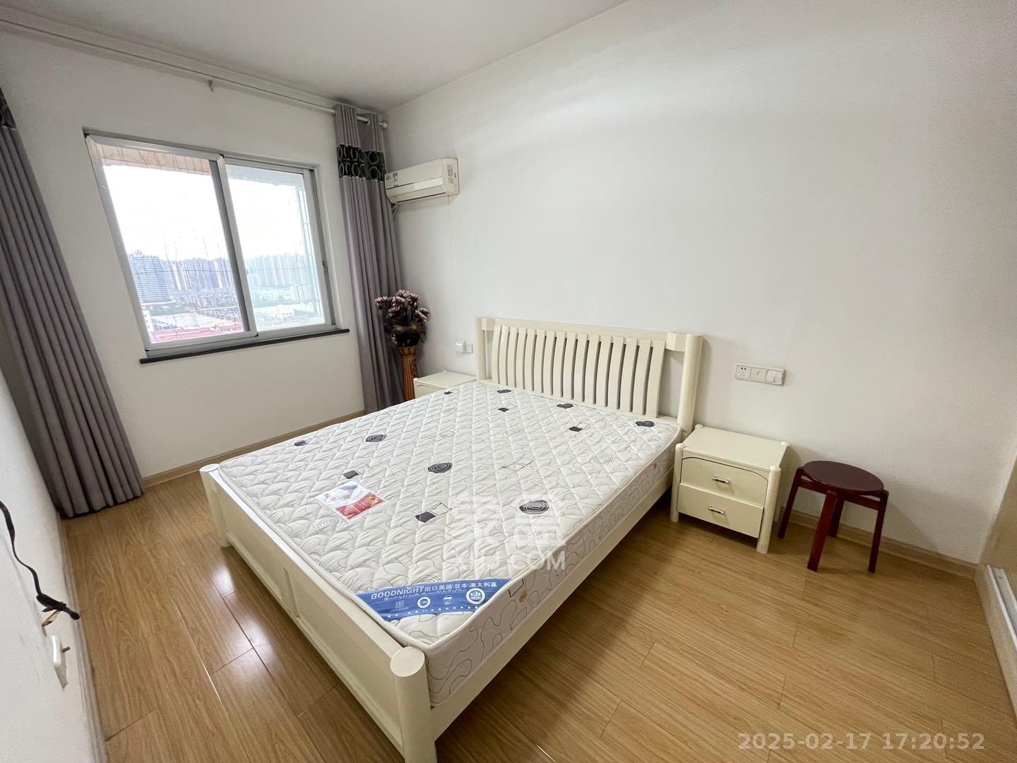 上河国际B座  2室1厅1卫   2300.00元/月室内图
