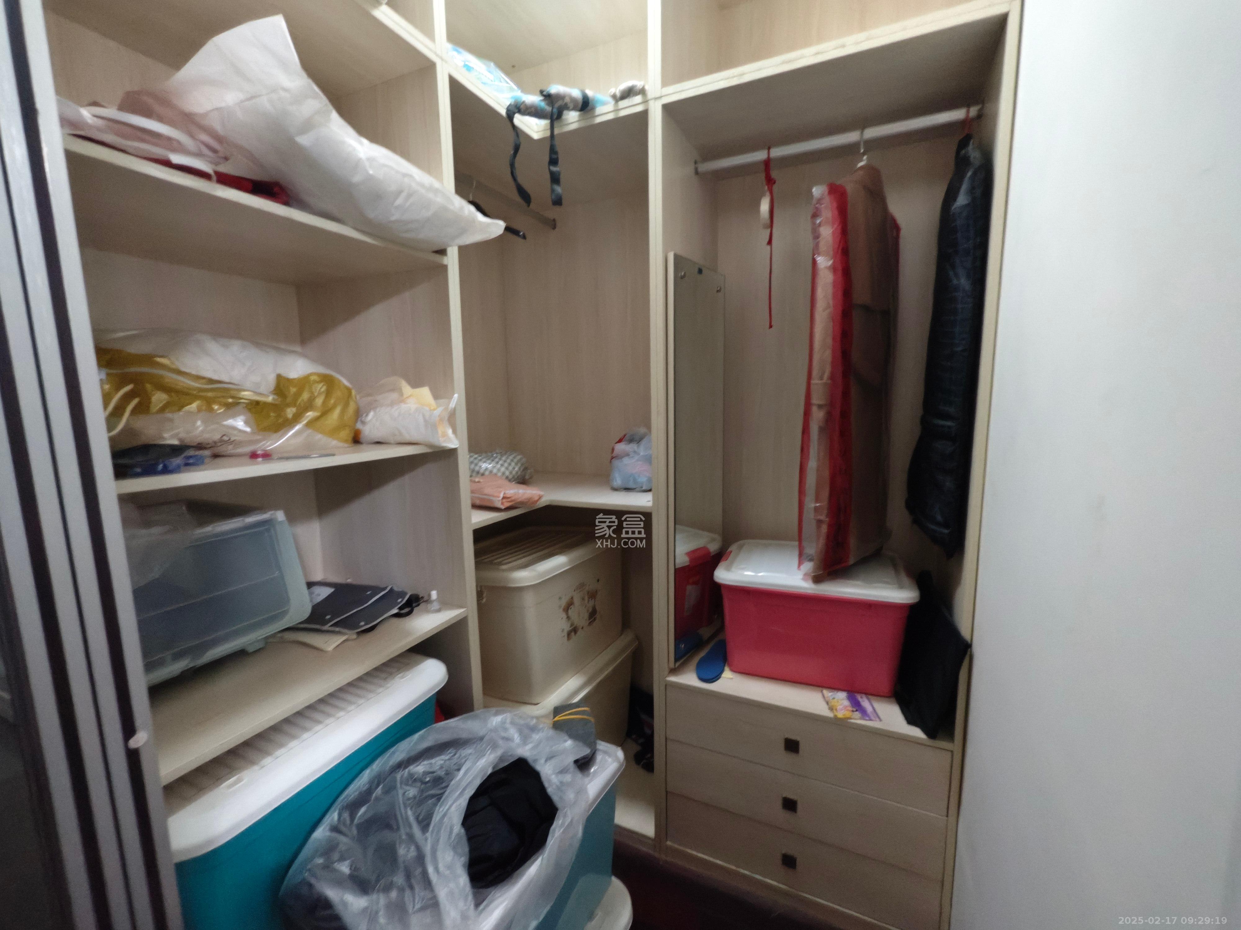凯乐湘园  4室2厅2卫   3800.00元/月室内图