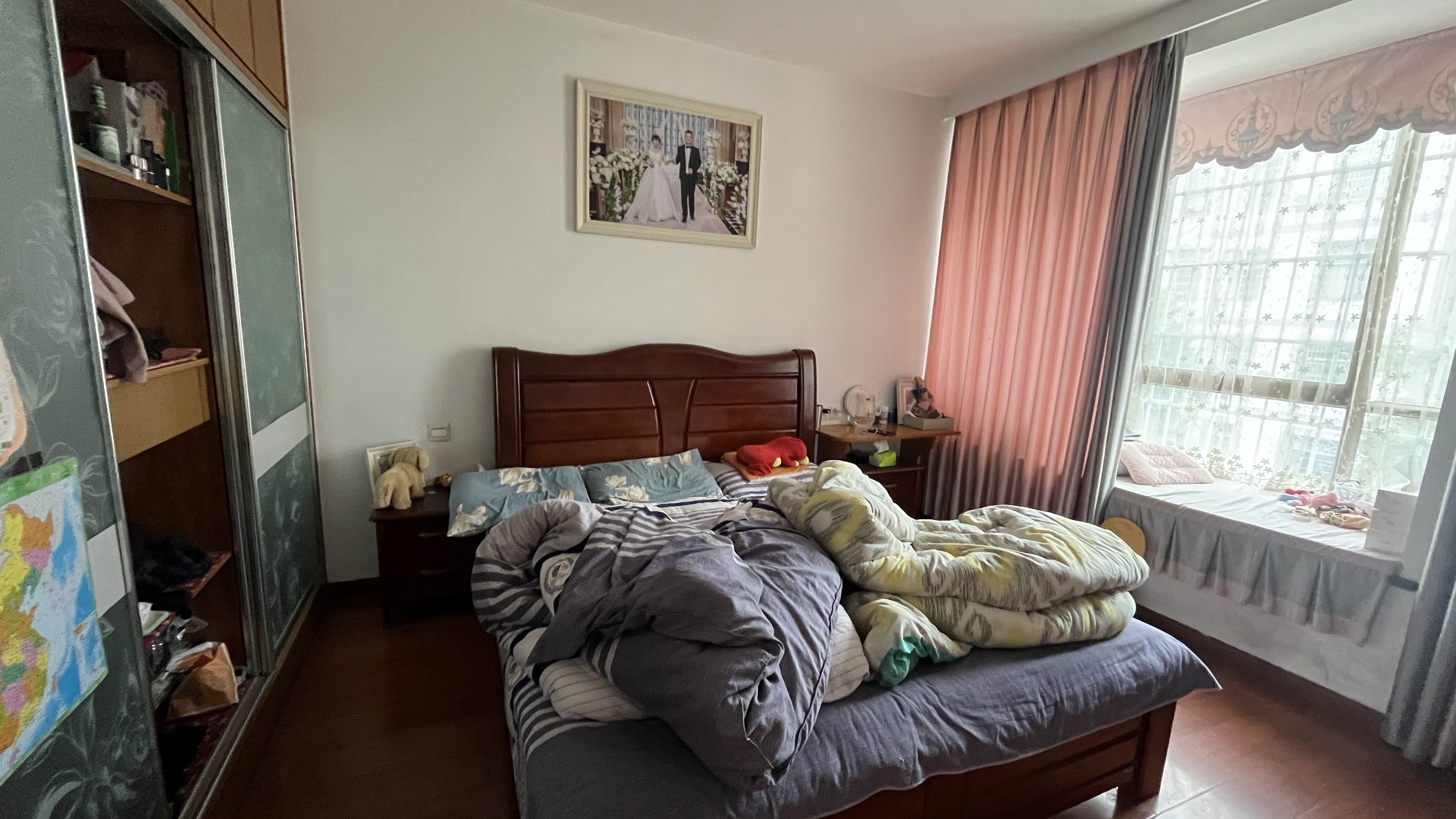 益秀园 3室2厅2卫 39.0万 益秀园 3室2厅2卫 39.0万室内图