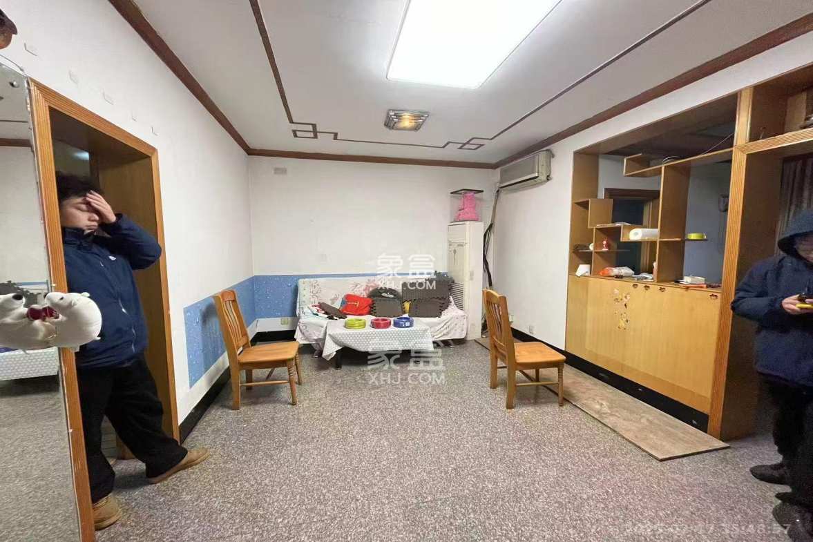 东福小区 1室0厅0卫 1900.0元/月 东福小区 1室0厅0卫 1900.0元/月室内图