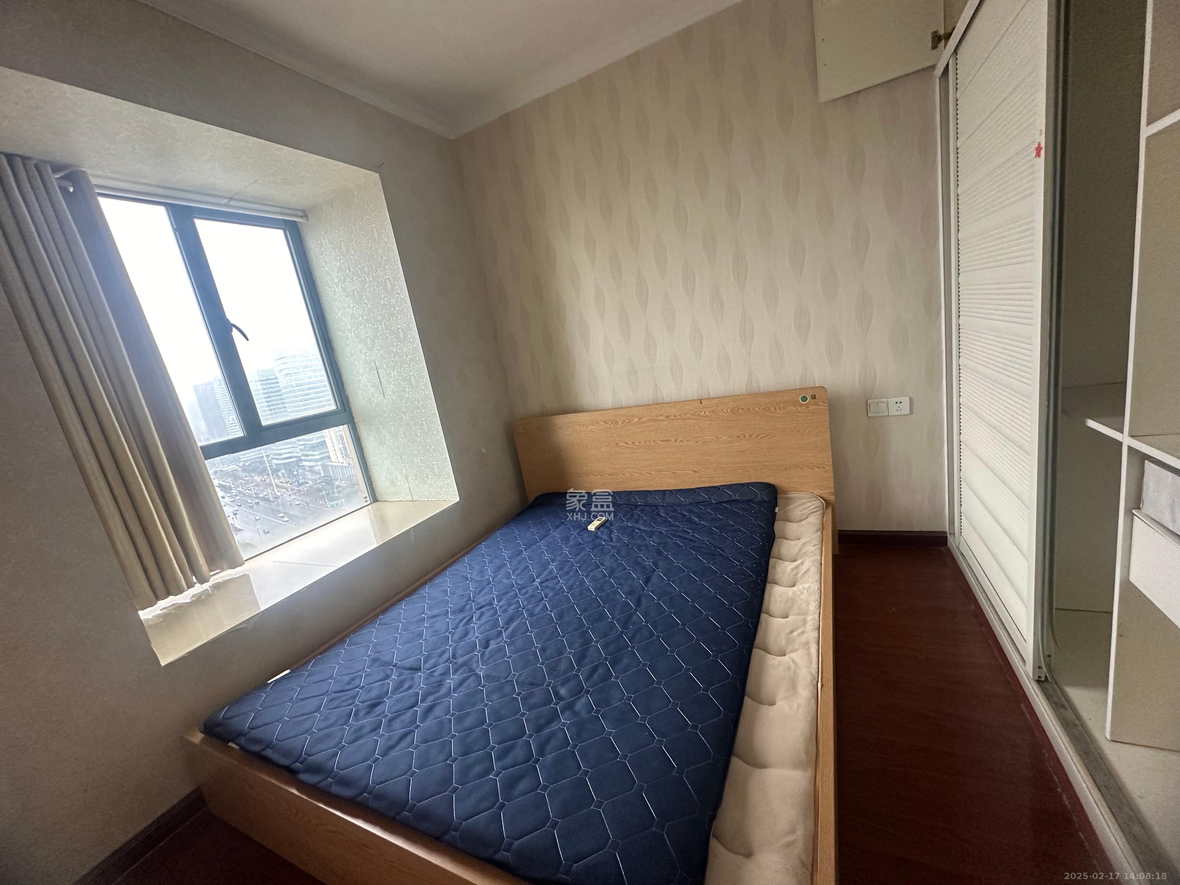 剑桥名门  2室1厅1卫   2200.00元/月室内图