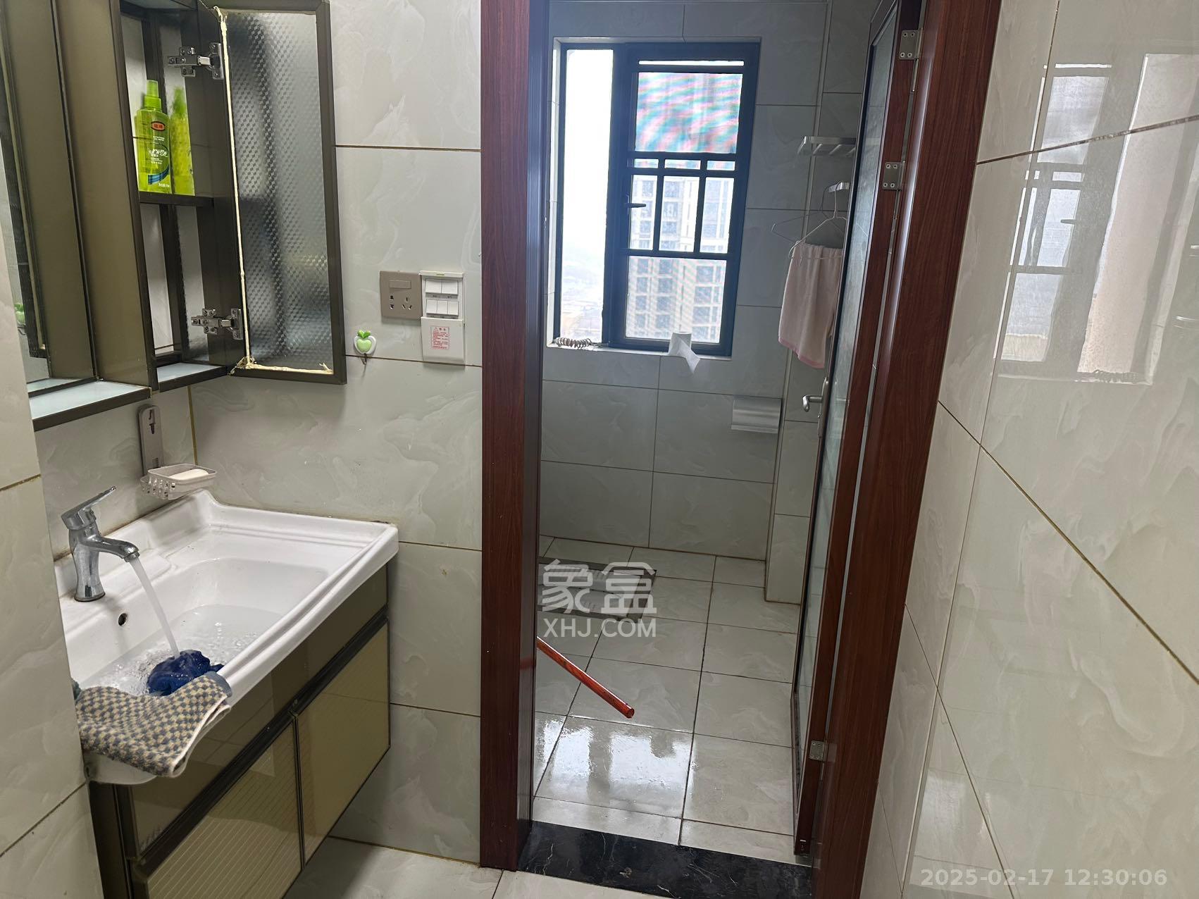 邦盛水岸御园 3室2厅2卫 2000.0元/月 邦盛水岸御园 3室2厅2卫 2000.0元/月室内图