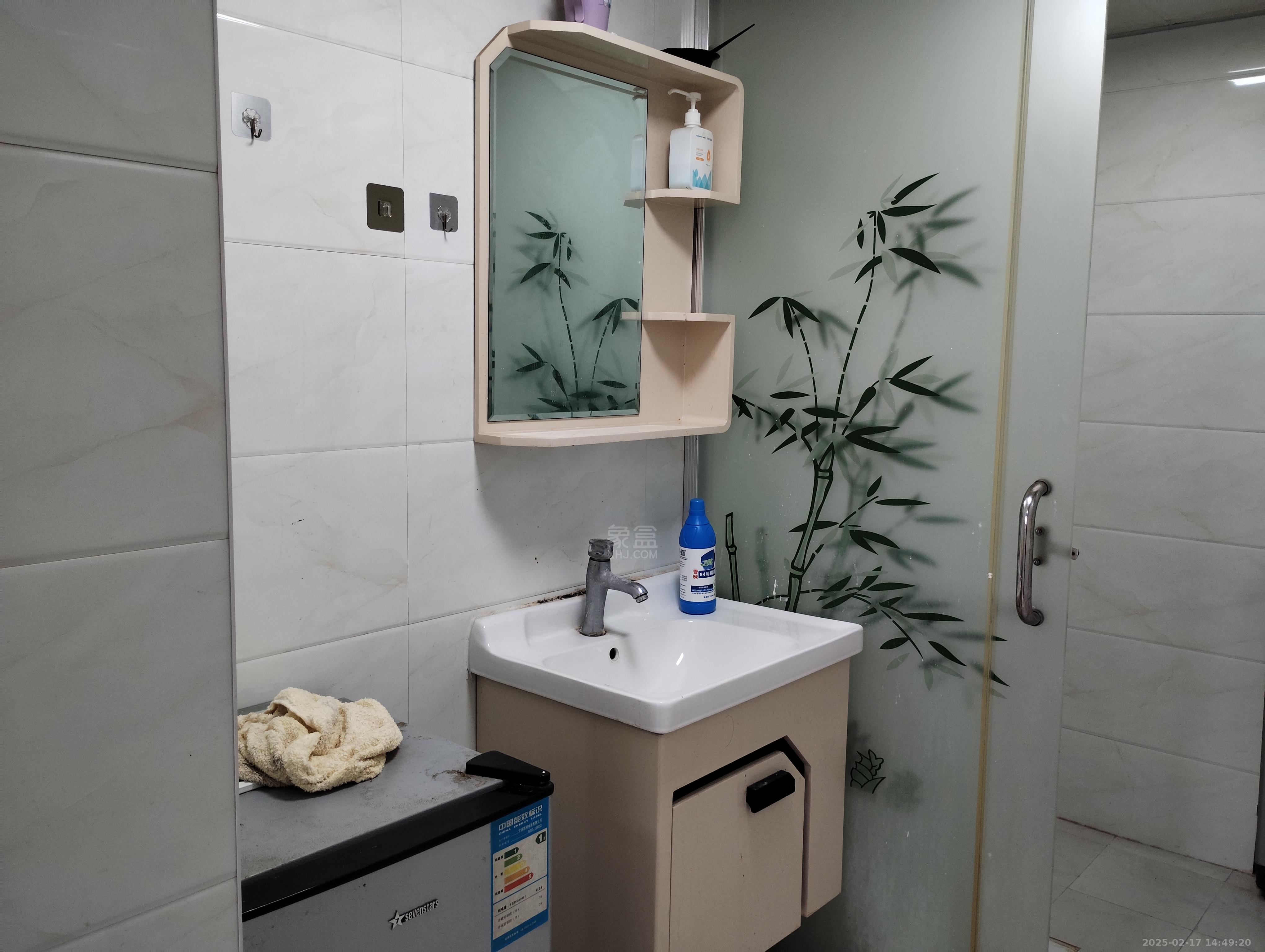 中建御山和苑 1室1厅1卫 1300.0元/月 中建御山和苑 1室1厅1卫 1300.0元/月户型图