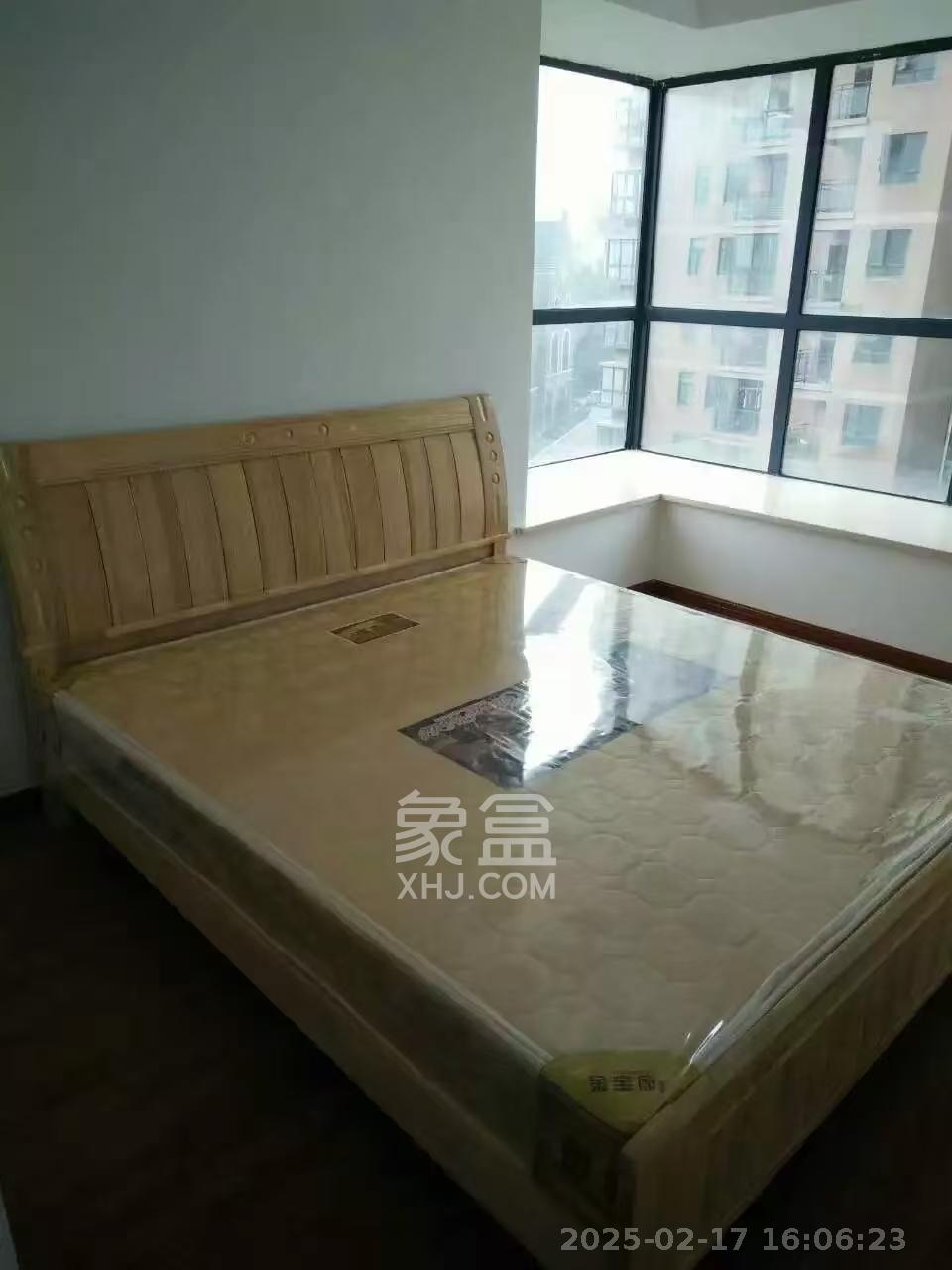 珠江东方明珠(新地东方明珠)一二期  2室2厅1卫    1700.0元/月 珠江东方明珠(新地东方明珠)一二期  2室2厅1卫    1700.0元/月室内图