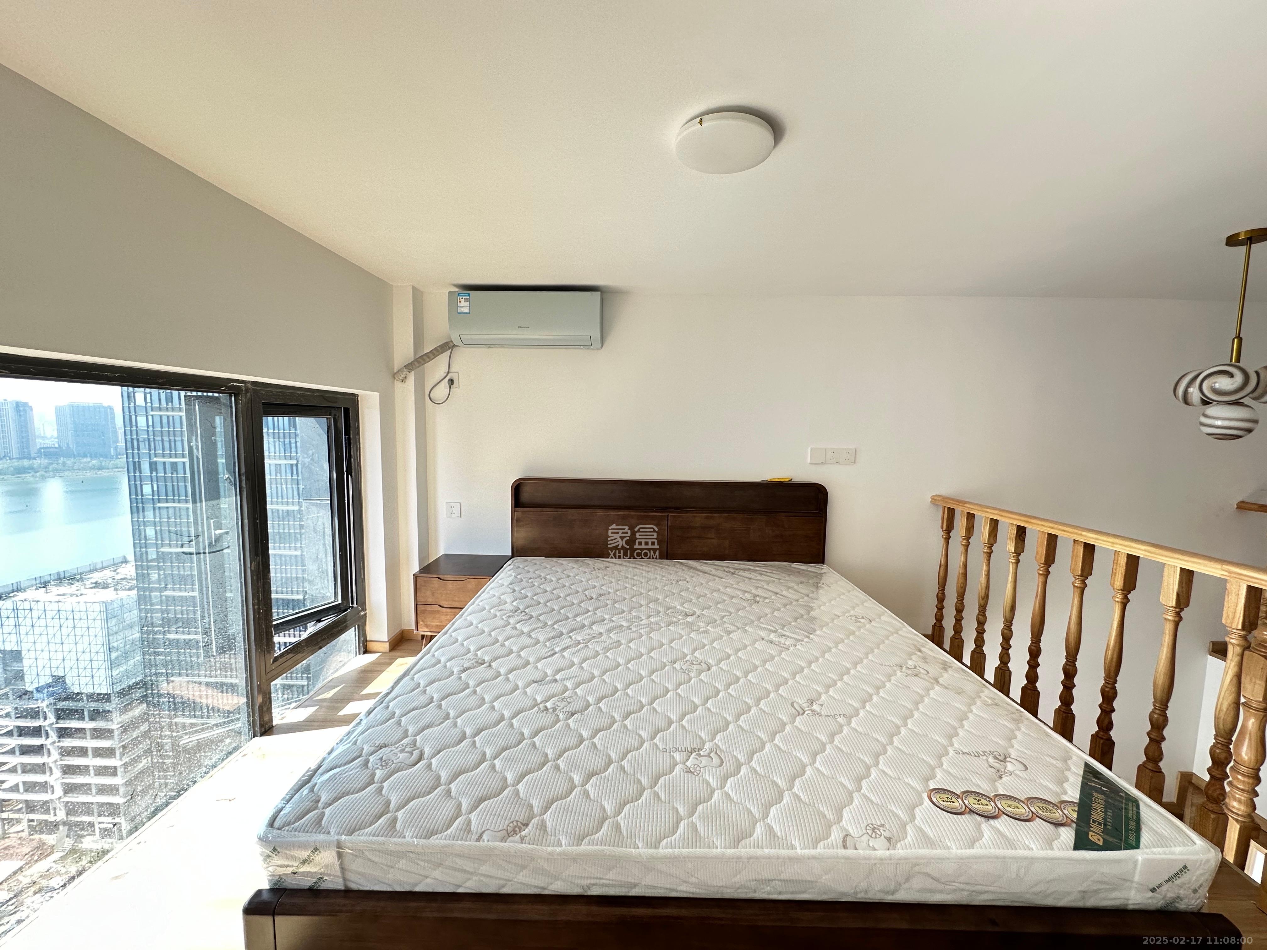 万科紫台  2室1厅1卫   2200.00元/月室内图