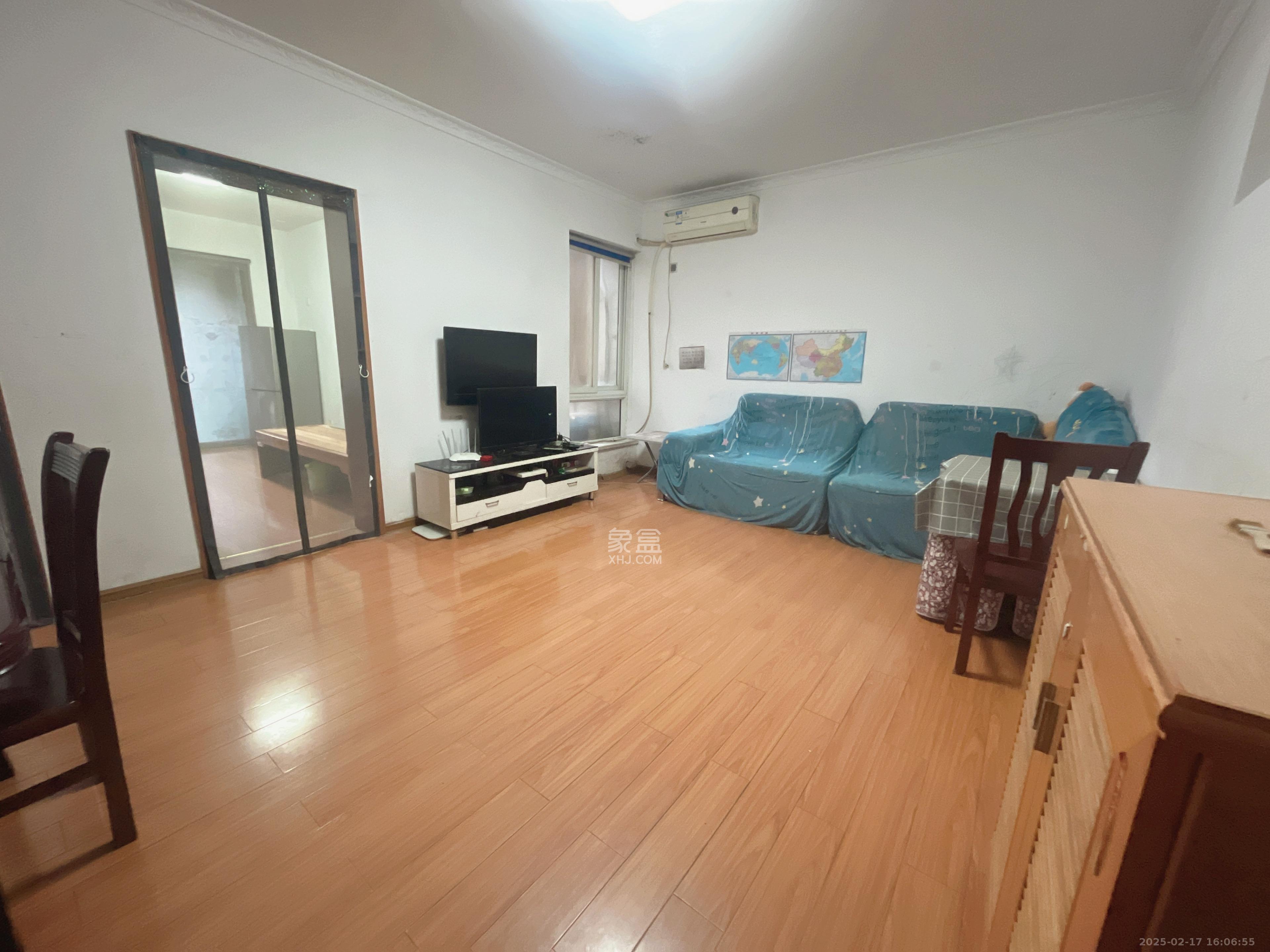 新诚小区  2室1厅1卫   1600.00元/月室内图