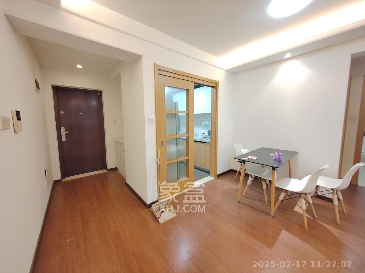 万科魅力之城非凡里  3室2厅1卫   2500.00元/月室内图