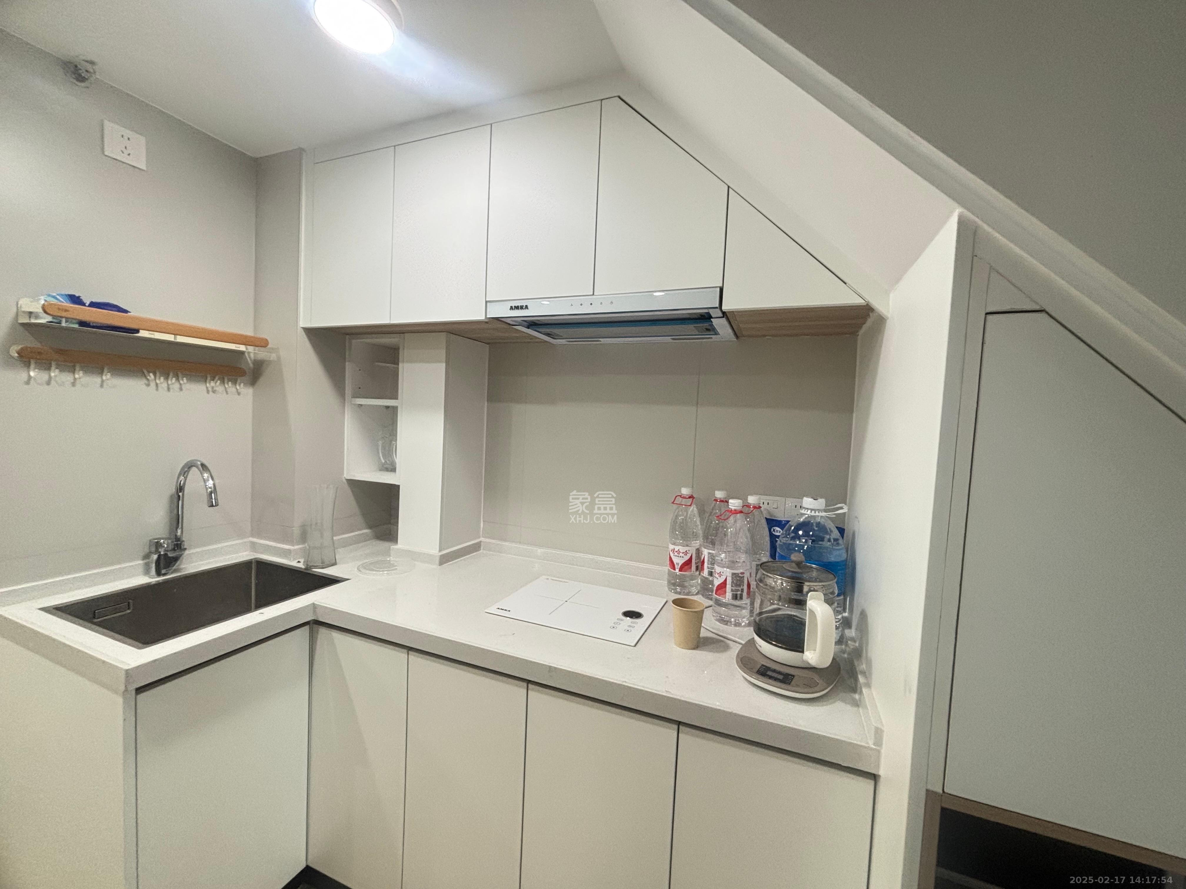 珠江花城好世界  1室1厅1卫    2200.0元/月 珠江花城好世界  1室1厅1卫    2200.0元/月室内图