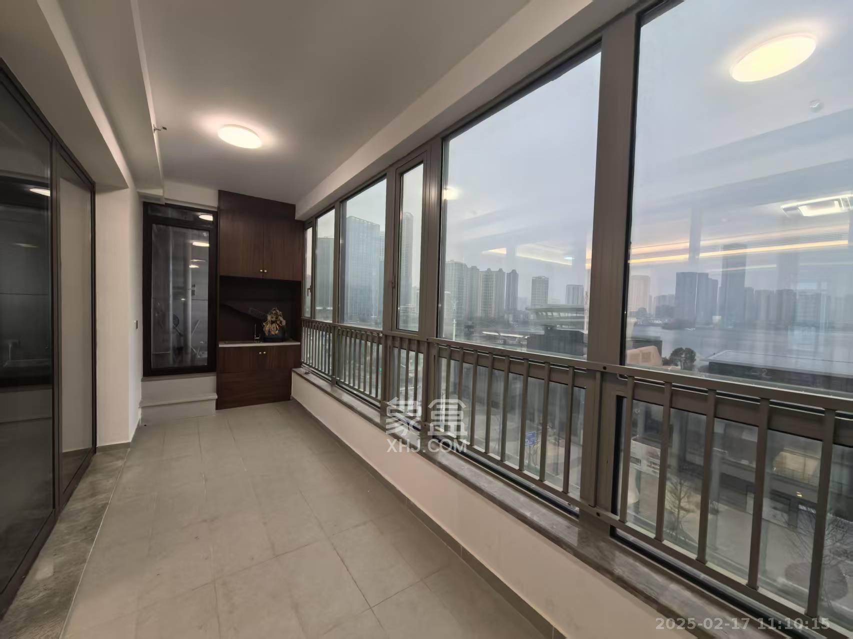 梅溪湖金茂湾 4室2厅3卫 6000.0元/月 梅溪湖金茂湾 4室2厅3卫 6000.0元/月室内图