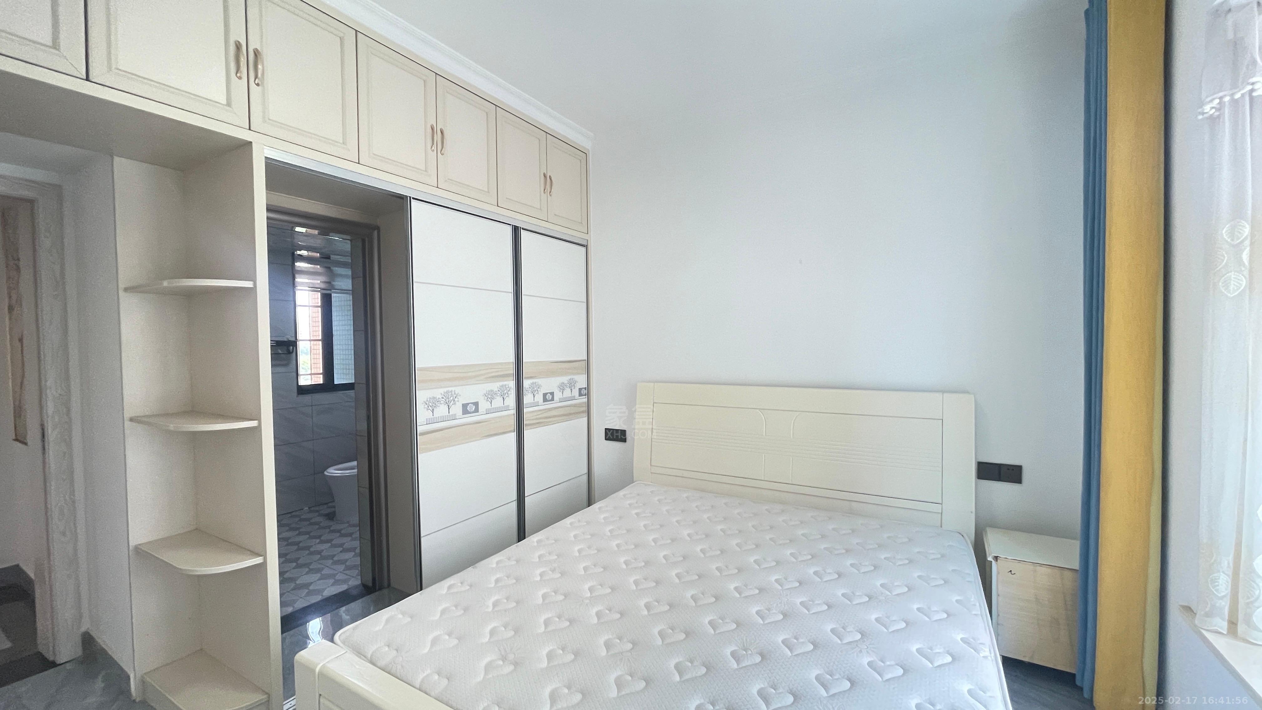 百江花园 3室2厅2卫 2000.0元/月 百江花园 3室2厅2卫 2000.0元/月室内图