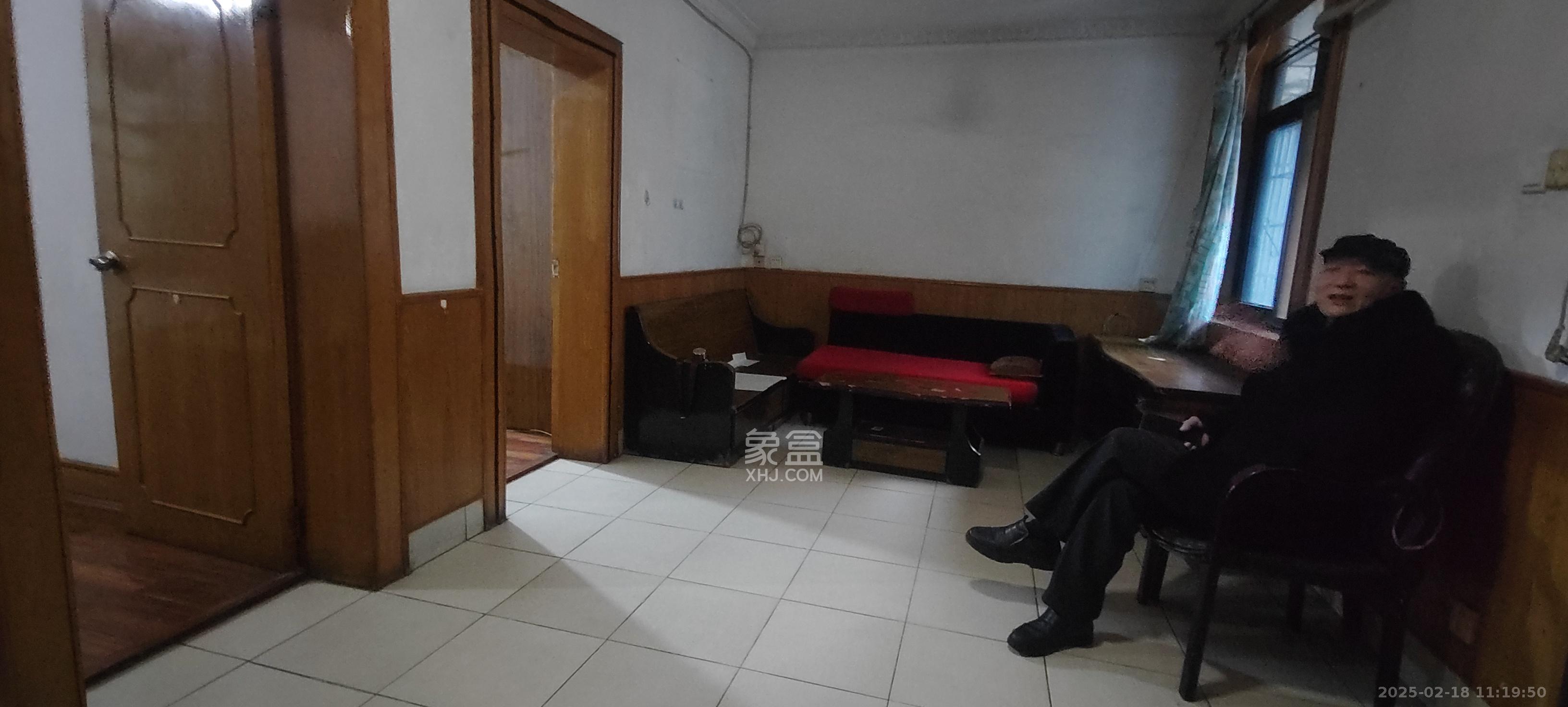 湖橡宿舍/湖橡小区 2室1厅1卫 1600.0元/月 湖橡宿舍/湖橡小区 2室1厅1卫 1600.0元/月室内图