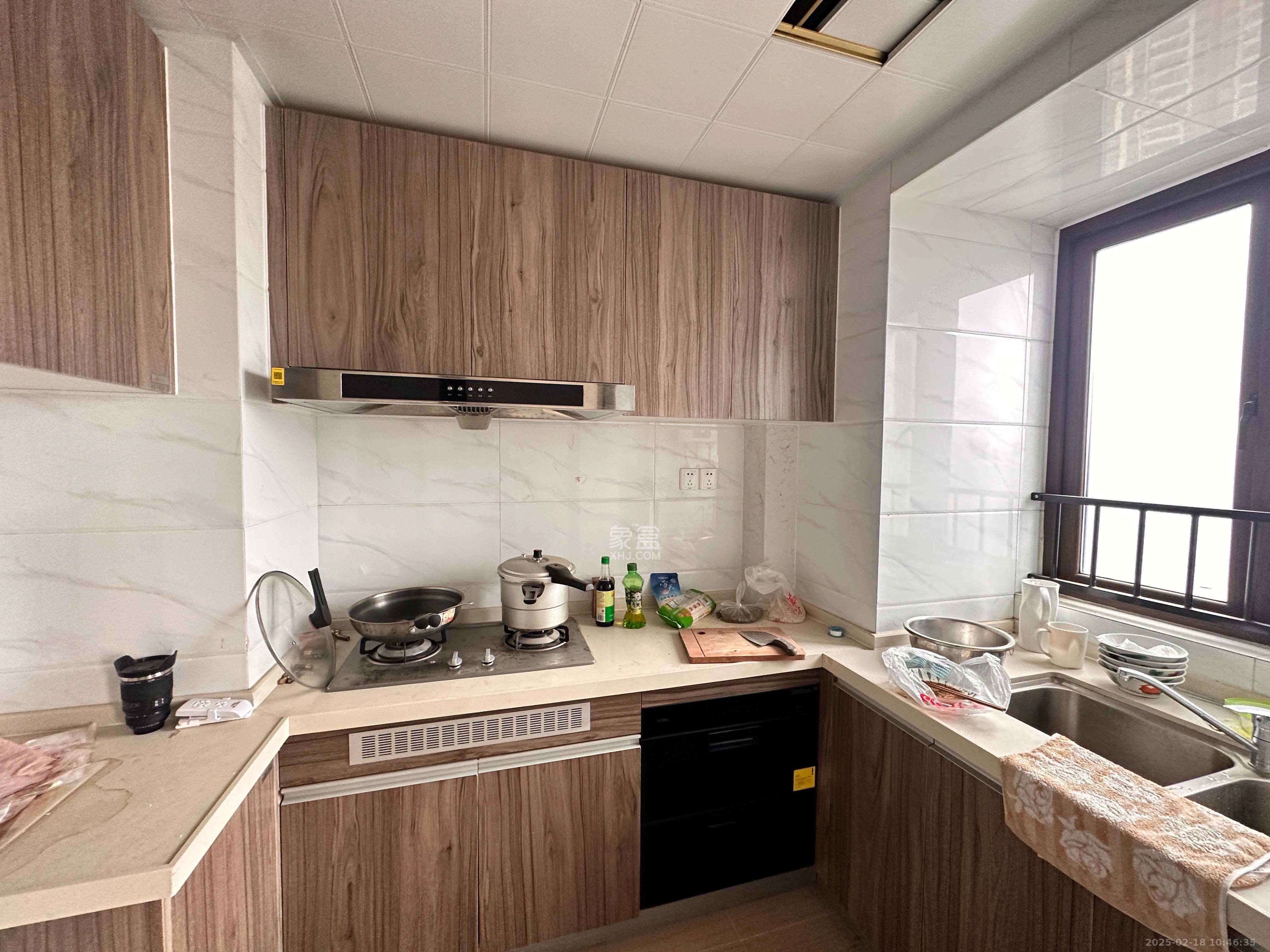 碧桂园高尔夫花园 4室2厅2卫 2400.0元/月 碧桂园高尔夫花园 4室2厅2卫 2400.0元/月室内图