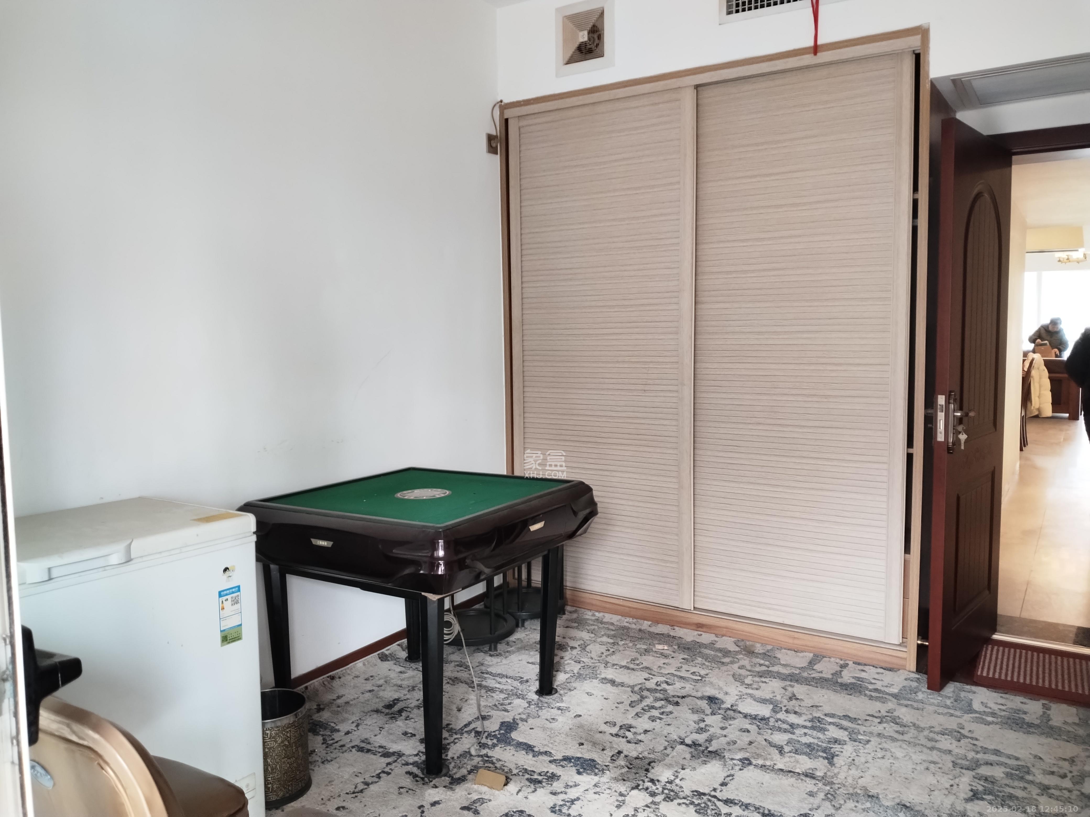 雍景园  3室2厅2卫   3800.00元/月室内图