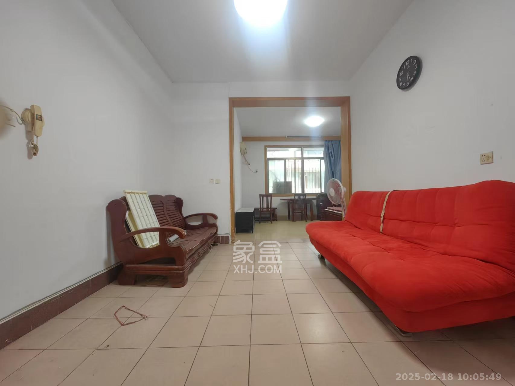 省水院宿舍 4室2厅1卫 1900.0元/月 省水院宿舍 4室2厅1卫 1900.0元/月室内图