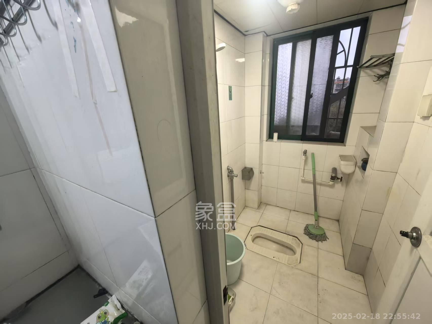 三湘小区  2室2厅1卫   1500.00元/月室内图