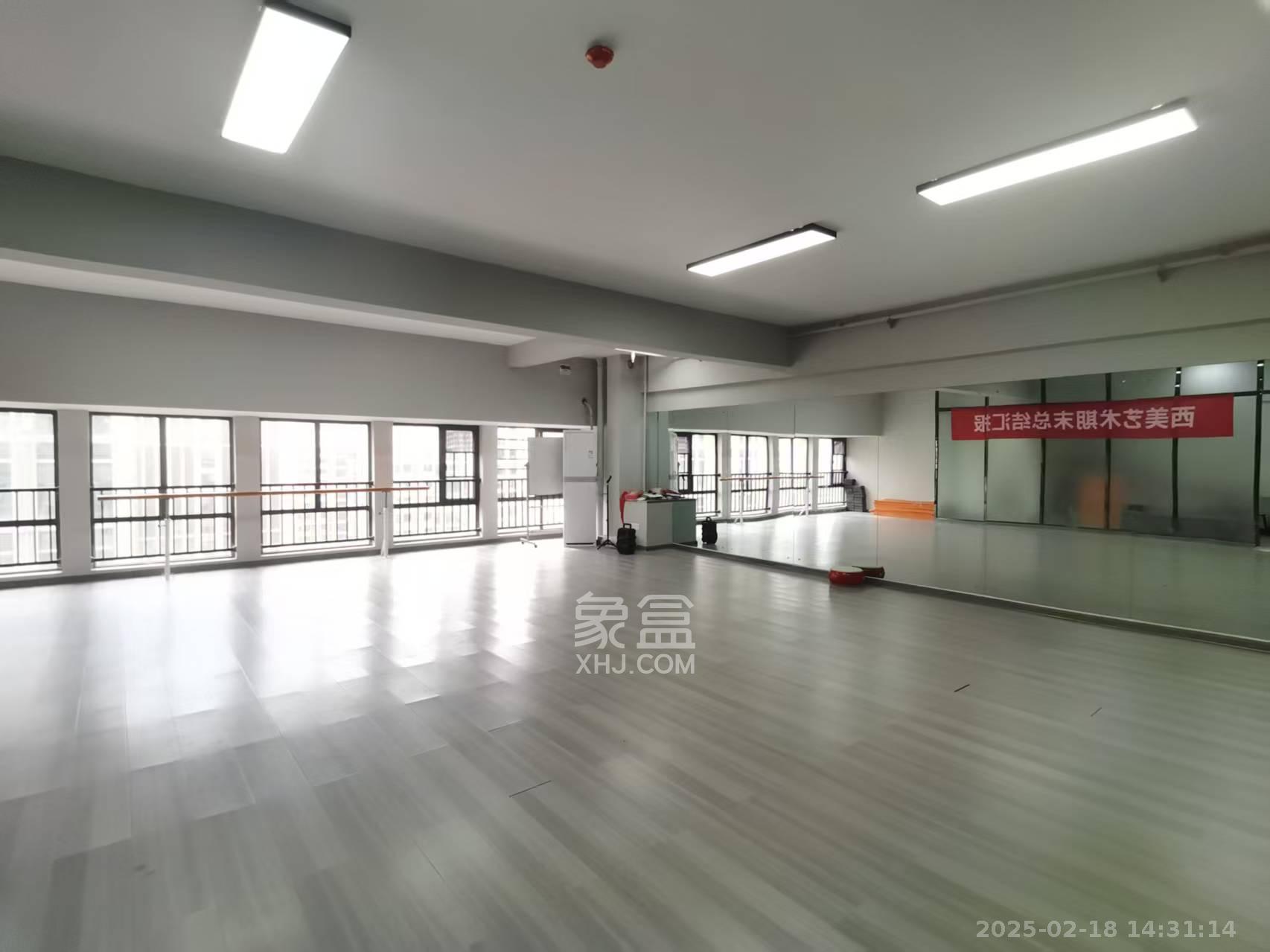 中建芙蓉嘉苑 1室1厅1卫 3000.0元/月 中建芙蓉嘉苑 1室1厅1卫 3000.0元/月室内图