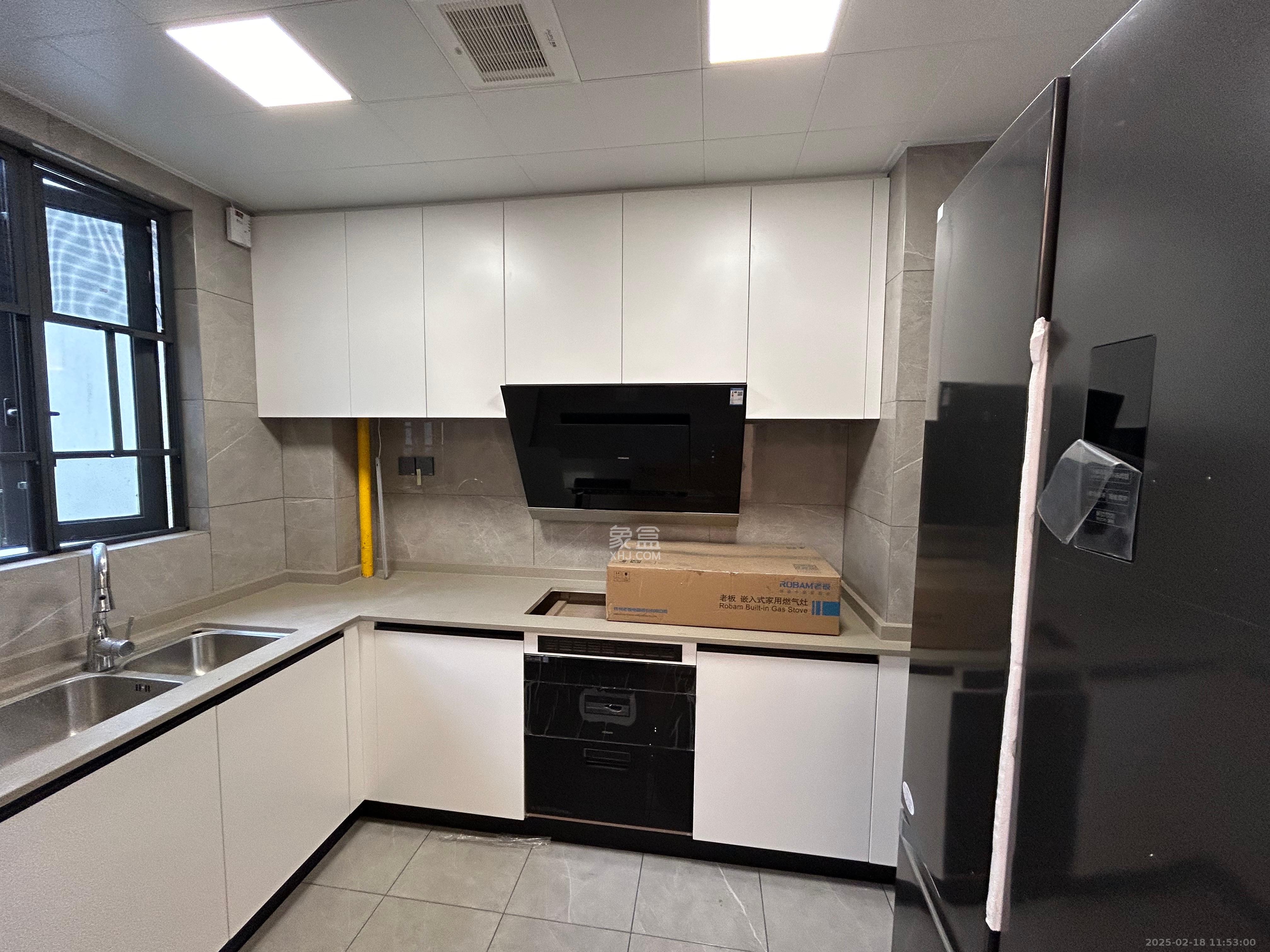 长房悦香山 4室2厅2卫 4000.0元/月 长房悦香山 4室2厅2卫 4000.0元/月室内图