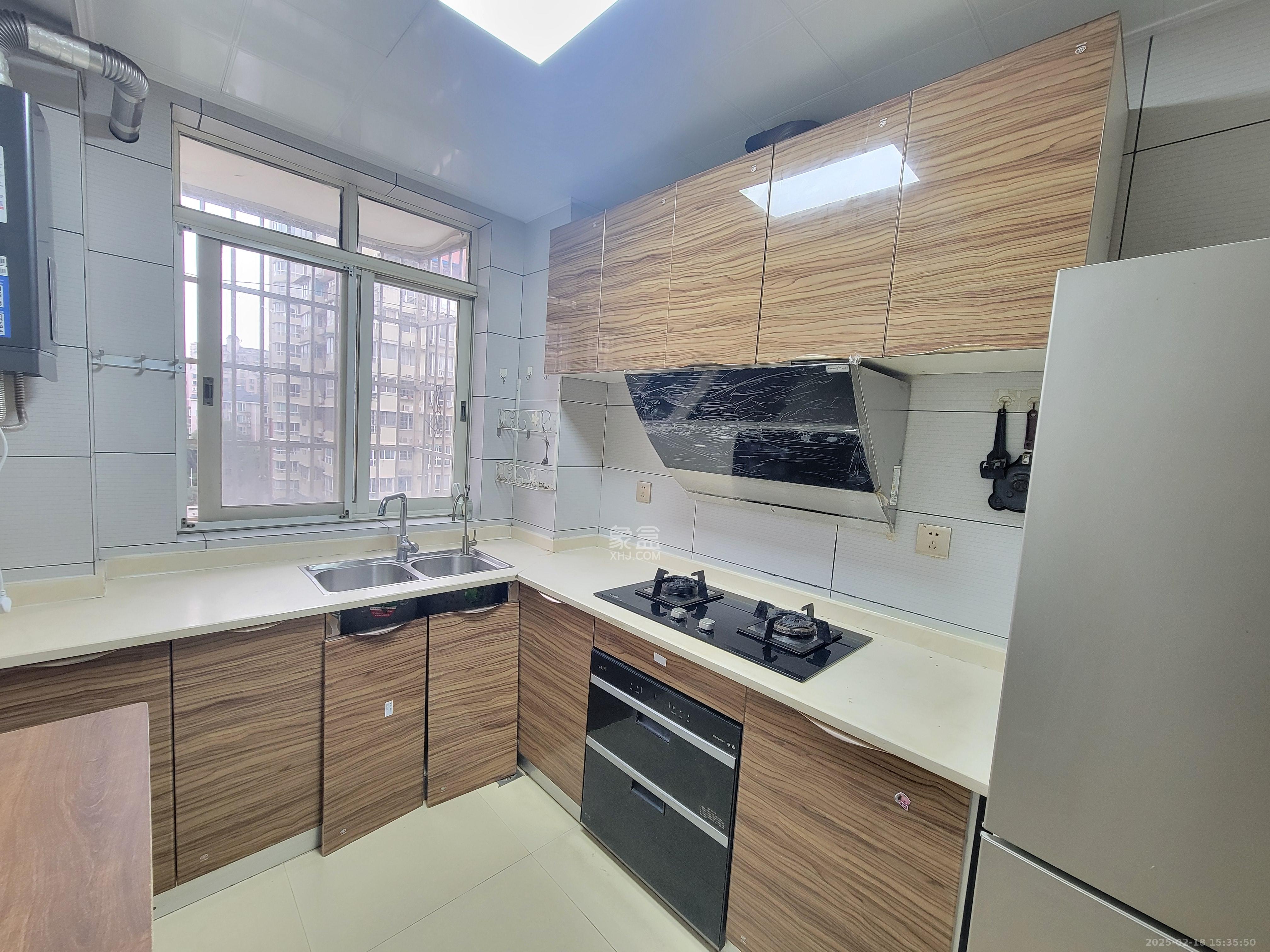 四季美景一、二期 1室0厅0卫 3800.0元/月 四季美景一、二期 1室0厅0卫 3800.0元/月室内图