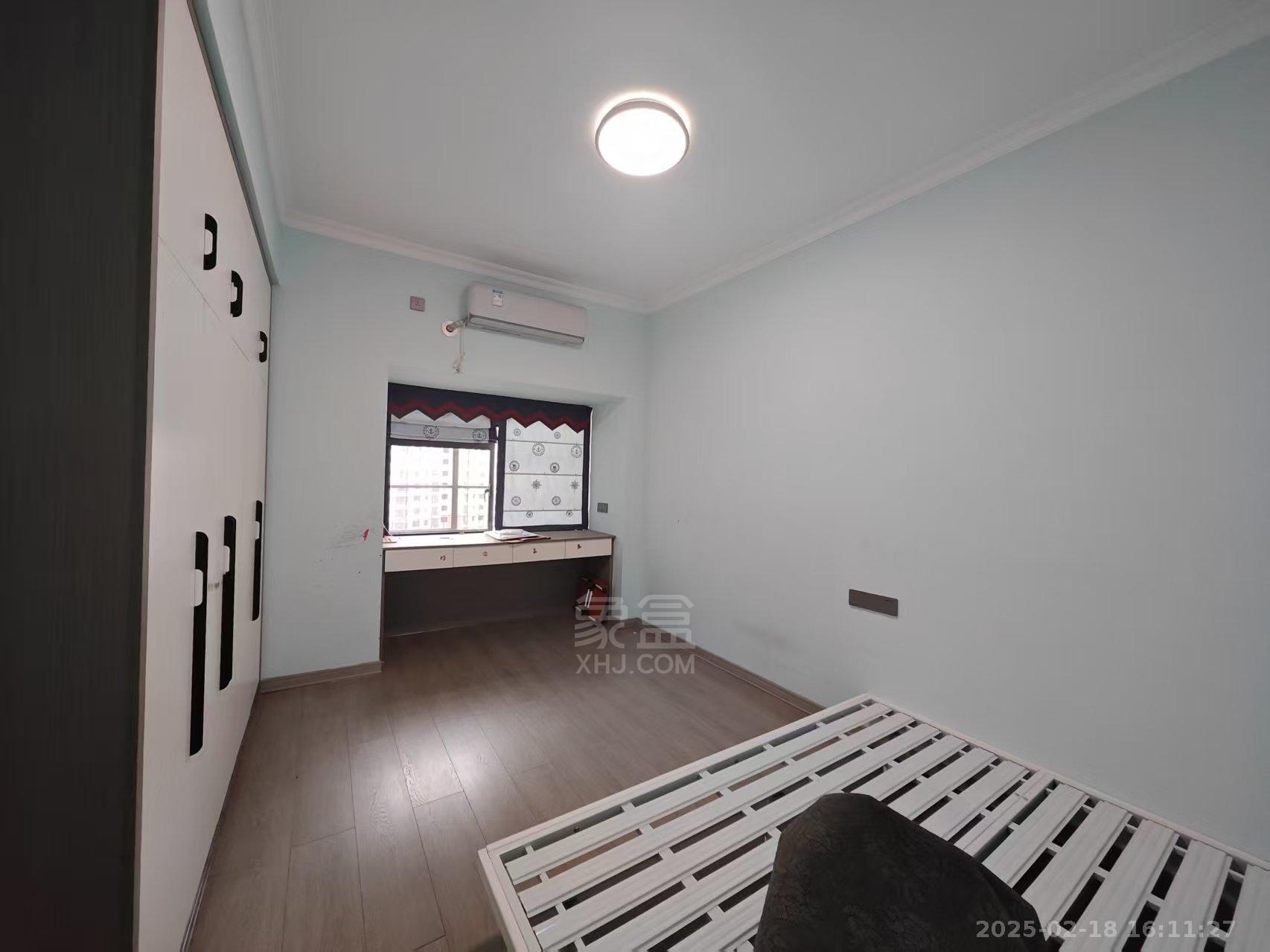 翠谷城 3室2厅2卫 1800.0元/月 翠谷城 3室2厅2卫 1800.0元/月室内图