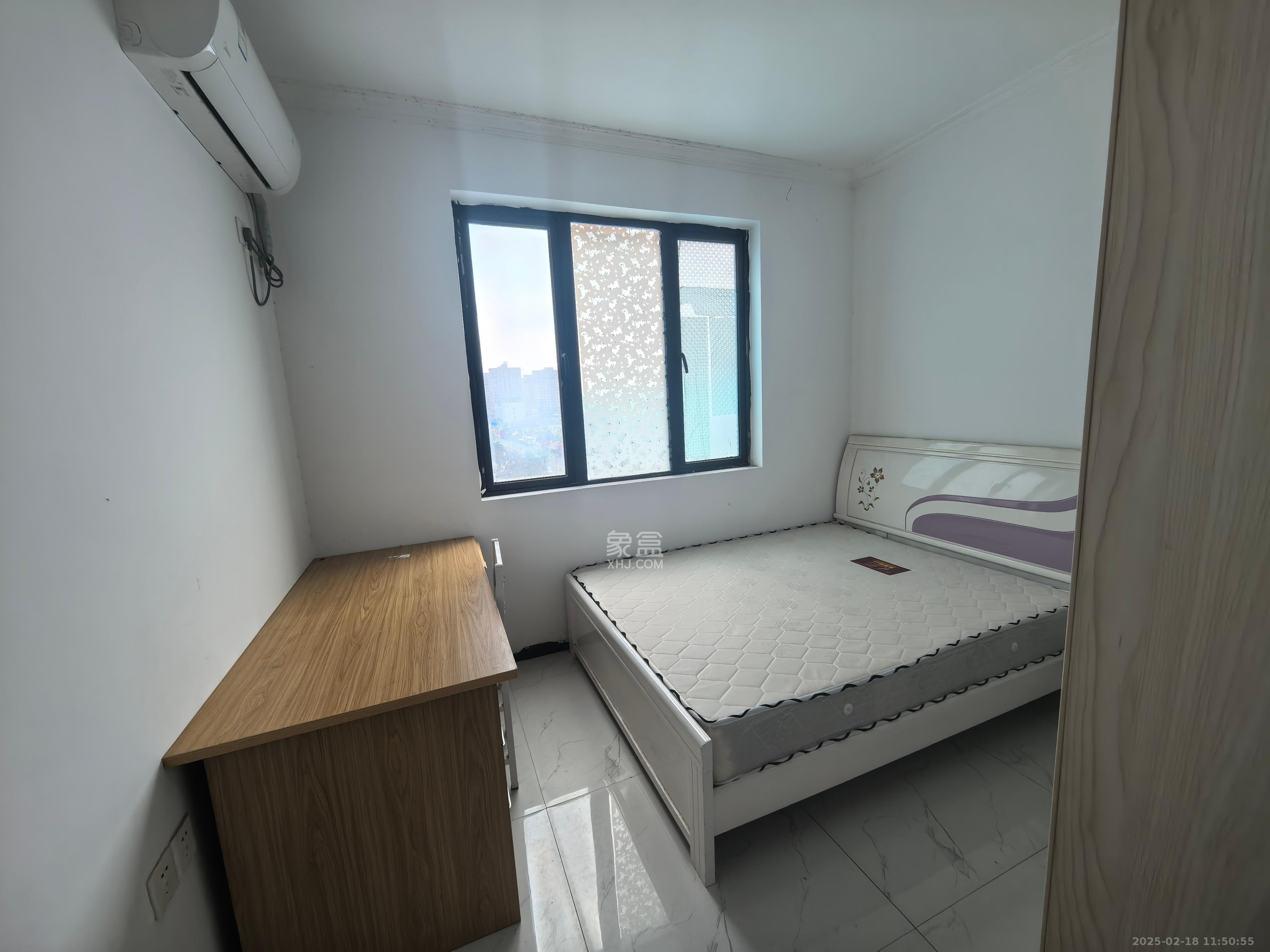 中信凯旋城(中信新城四期) 3室2厅1卫 2100.0元/月 中信凯旋城(中信新城四期) 3室2厅1卫 2100.0元/月室内图