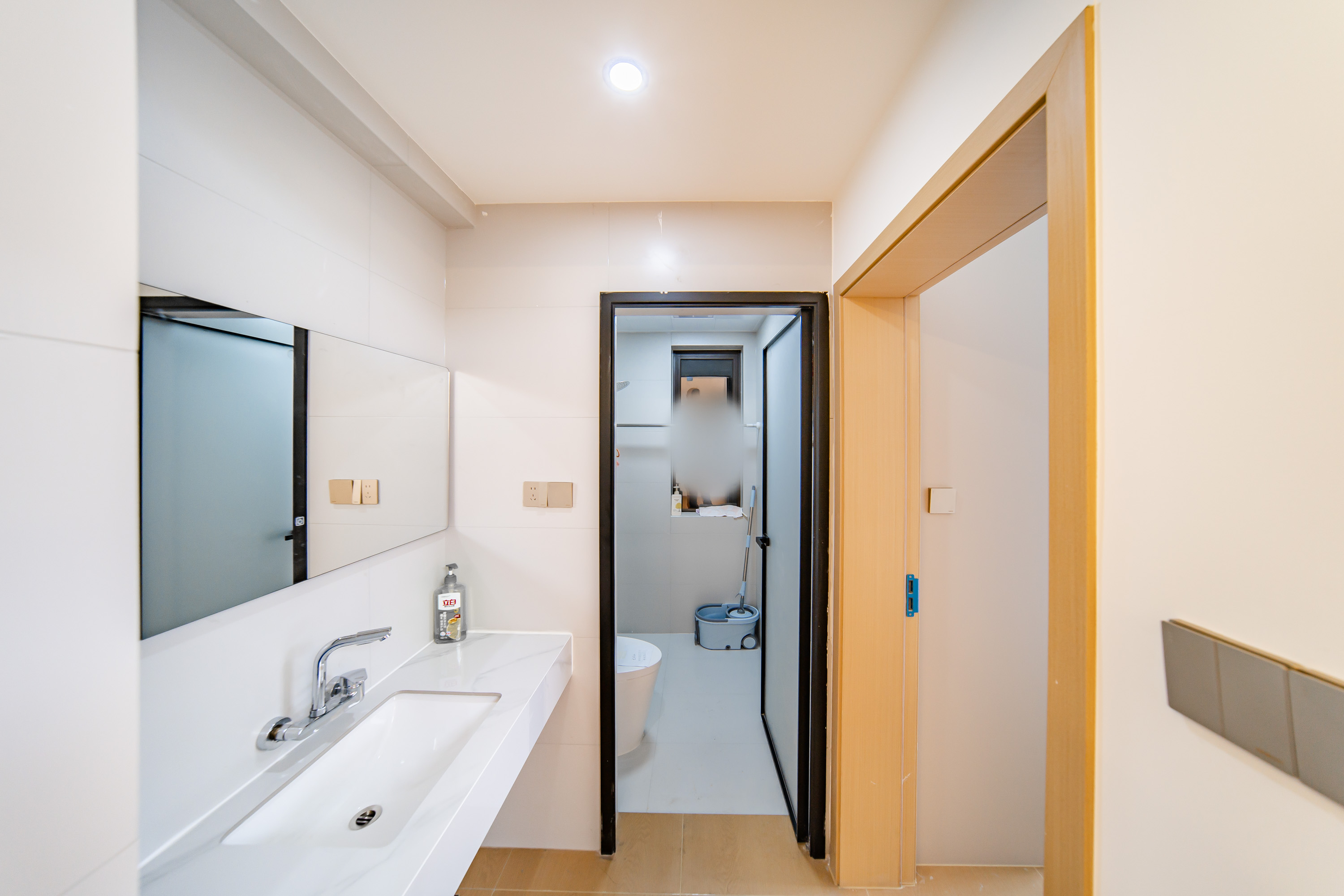 洋湖18克拉(旷远洋湖18克拉)  4室2厅2卫   149.80万 洋湖18克拉(旷远洋湖18克拉)  4室2厅2卫   149.80万卫生间