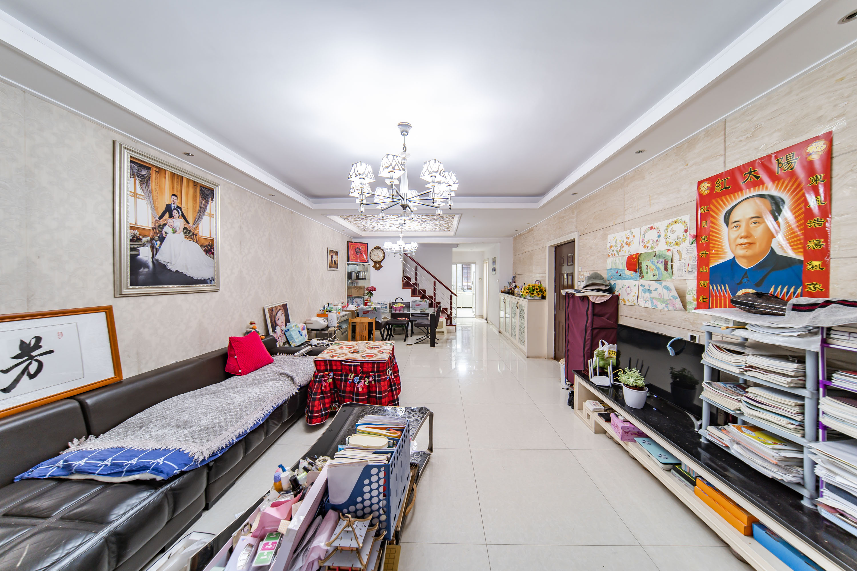 阳光100二期 3室2厅1卫 118.0万 阳光100二期 3室2厅1卫 118.0万客厅