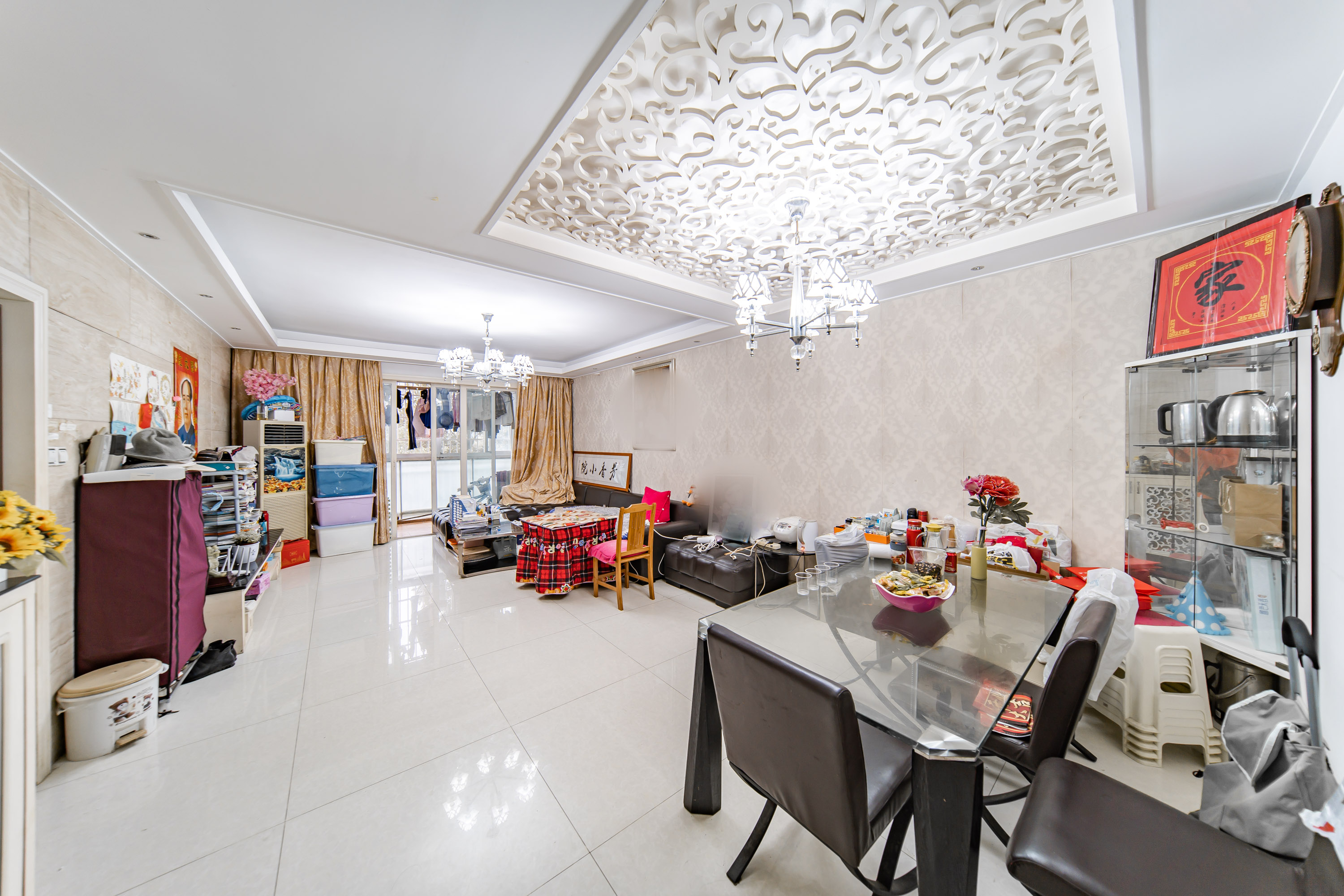 阳光100二期 3室2厅1卫 118.0万 阳光100二期 3室2厅1卫 118.0万客厅