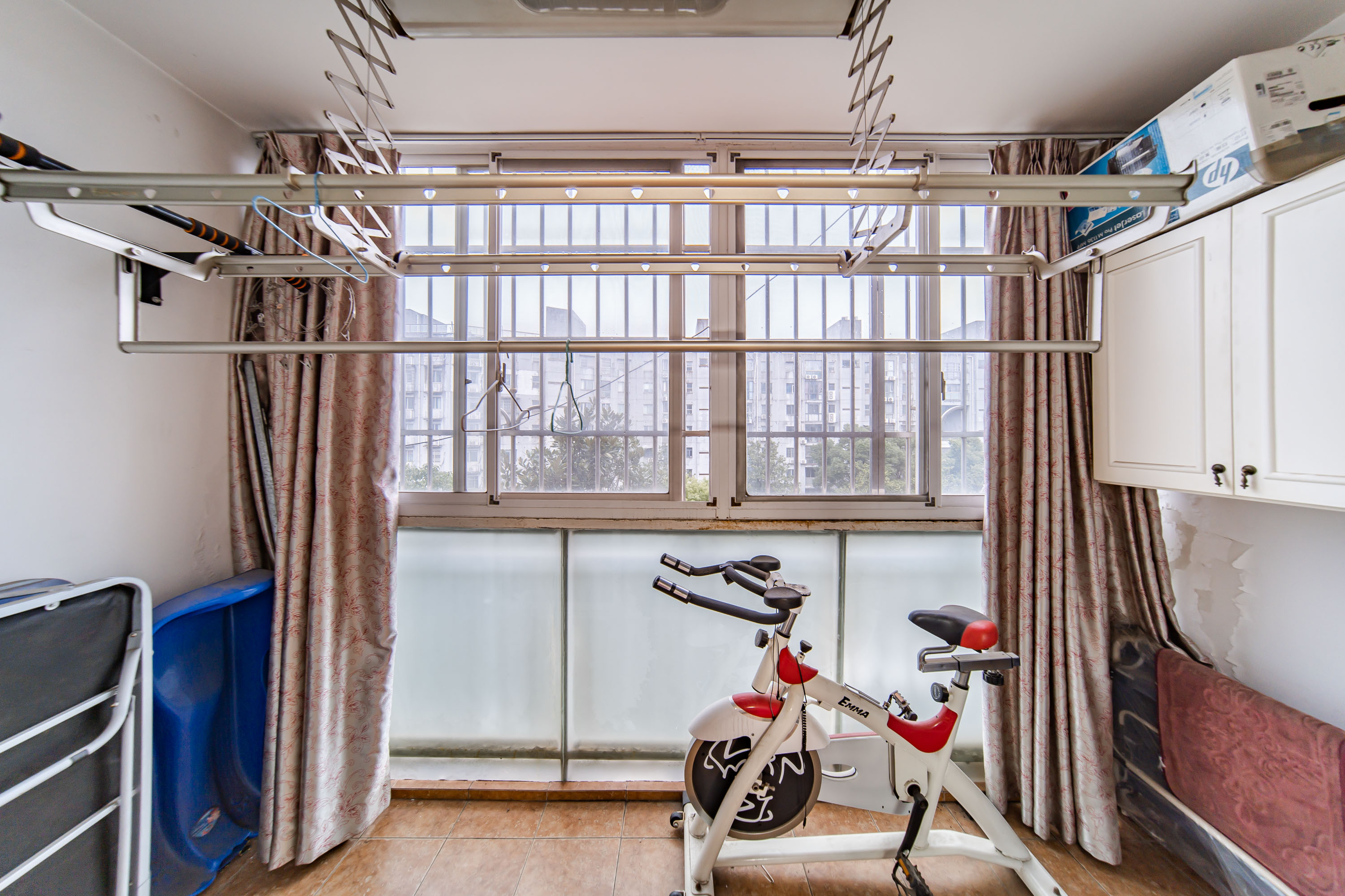 阳光100二期 3室2厅1卫 118.0万 阳光100二期 3室2厅1卫 118.0万阳台