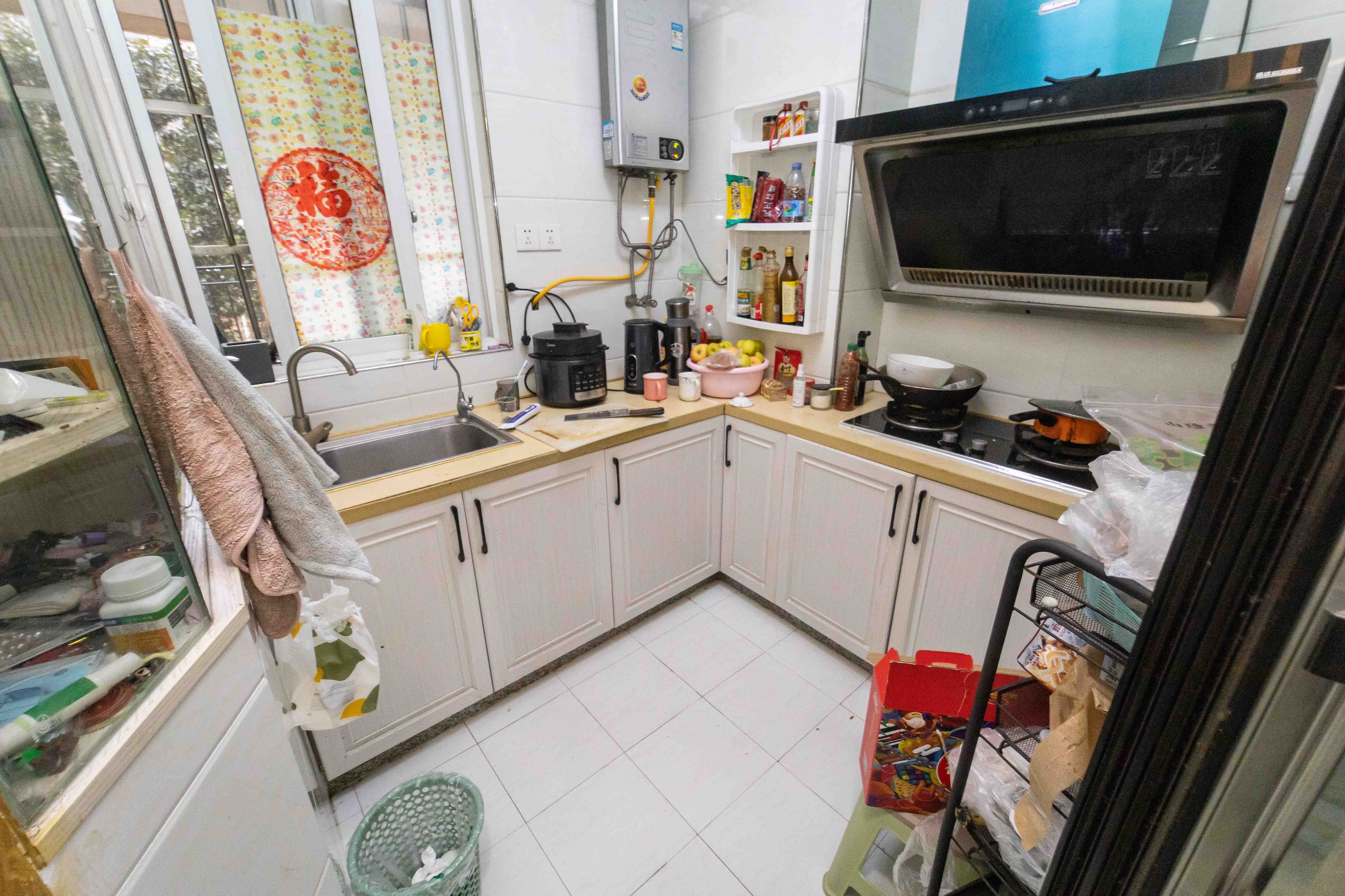 泊爱蓝湾  3室2厅2卫   99.80万厨房