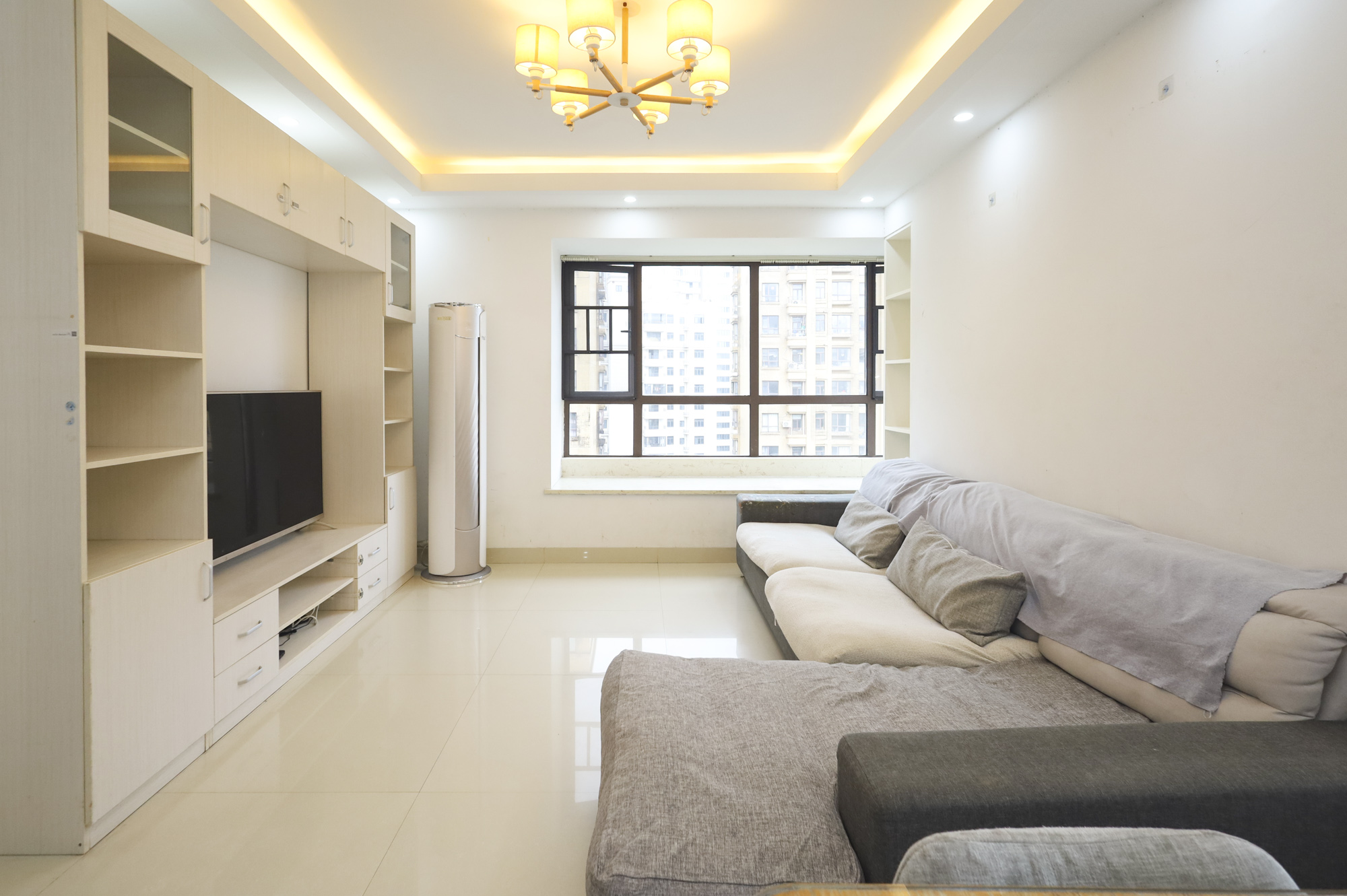 山语城二期 3室2厅1卫 63.0万 山语城二期 3室2厅1卫 63.0万客厅