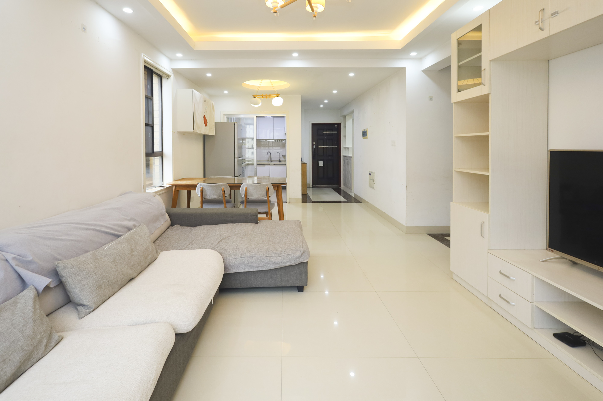 山语城二期 3室2厅1卫 63.0万 山语城二期 3室2厅1卫 63.0万客厅