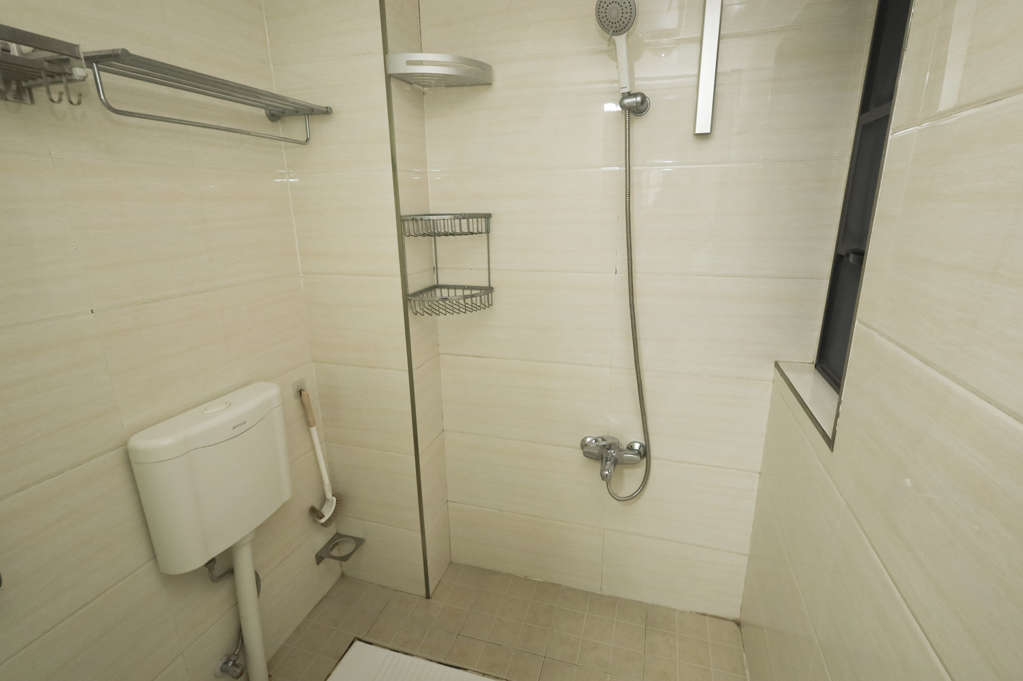 山语城二期 3室2厅1卫 63.0万 山语城二期 3室2厅1卫 63.0万卫生间